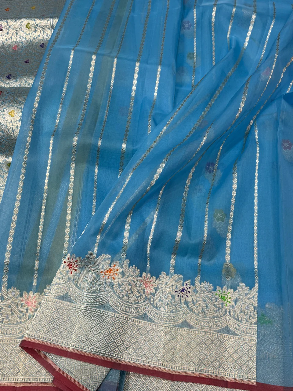 Handwoven Pure Banarasi Organza Saree - Image 2
