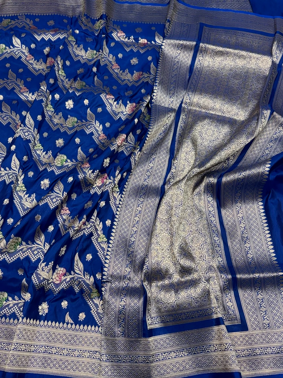 Banarasi Minakari Pure Katan Silk Saree | Pure Silk | Minakari Work | Cutwork Technique | Banarasi Katan Silk Saree - Image 3