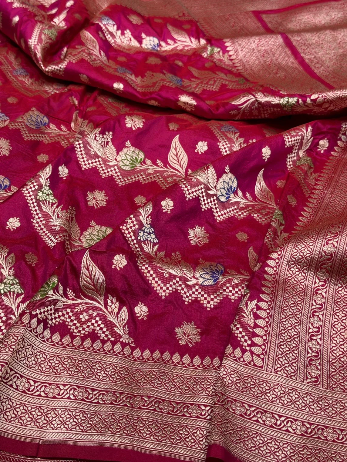 Banarasi Minakari Pure Katan Silk Saree | Pure Silk | Minakari Work | Cutwork Technique | Banarasi Katan Silk Saree - Image 4