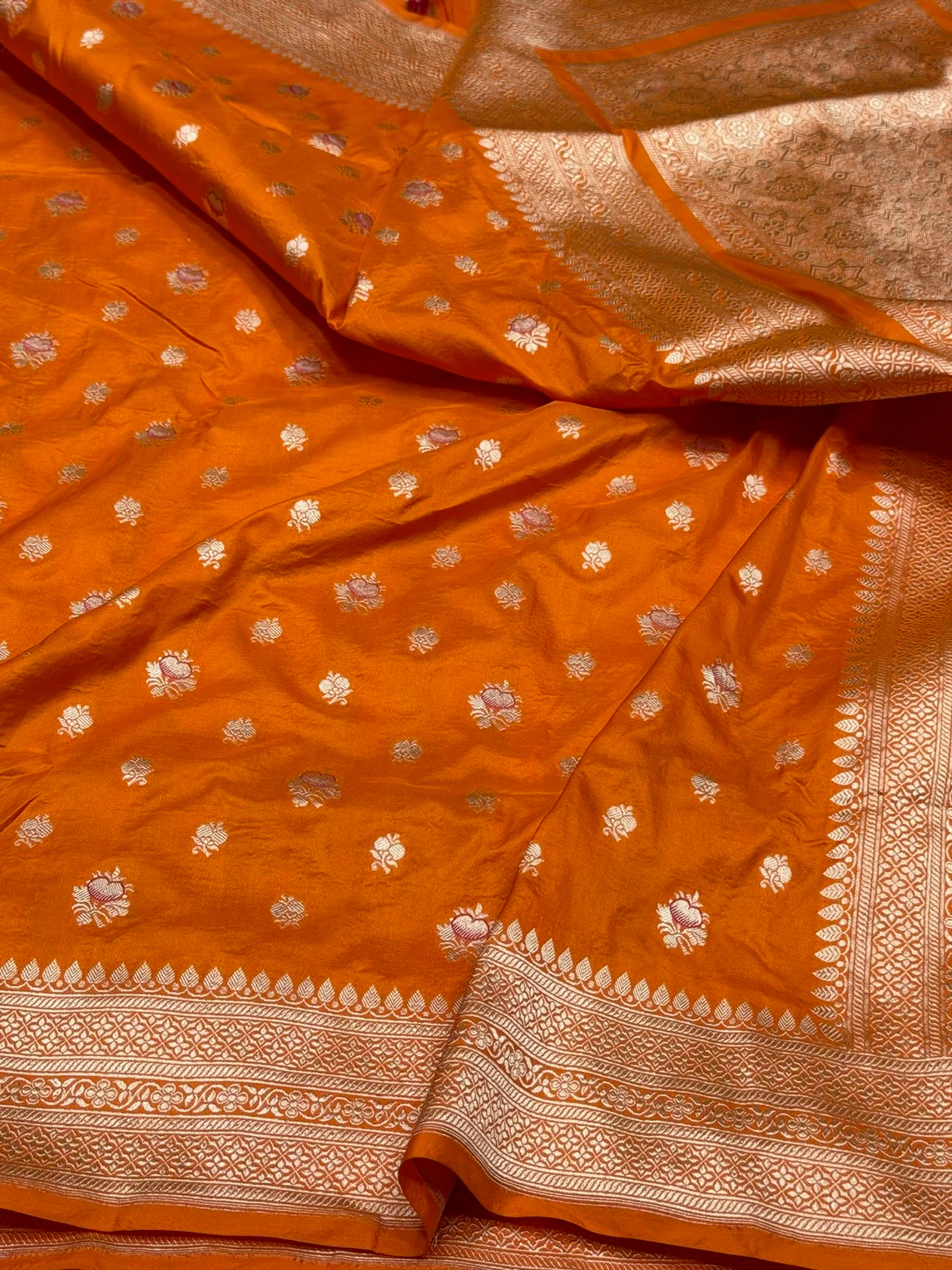 Banarasi Minakari Pure Katan Silk Saree | Pure Silk | Minakari Work | Cutwork Technique | Banarasi Katan Silk Saree - Image 4
