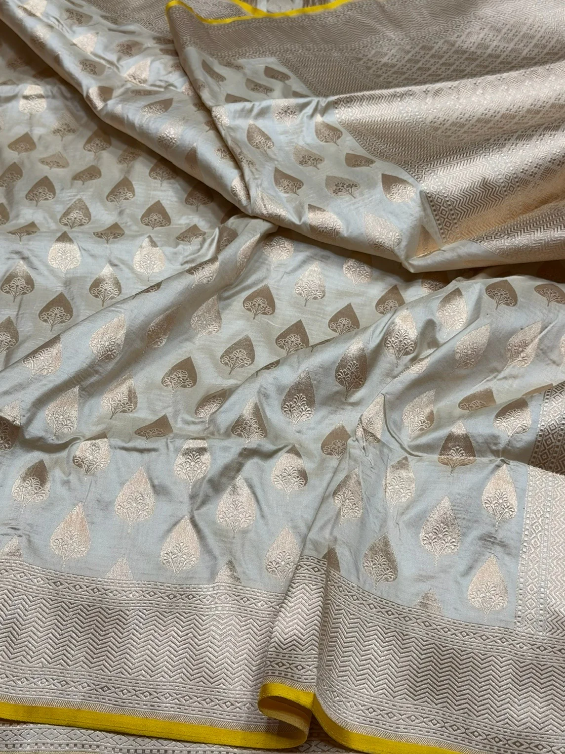 Banarasi Pure Katan Silk Saree | Pure Silk | Cutwork Technique | Banarasi Katan Silk Saree - Image 3