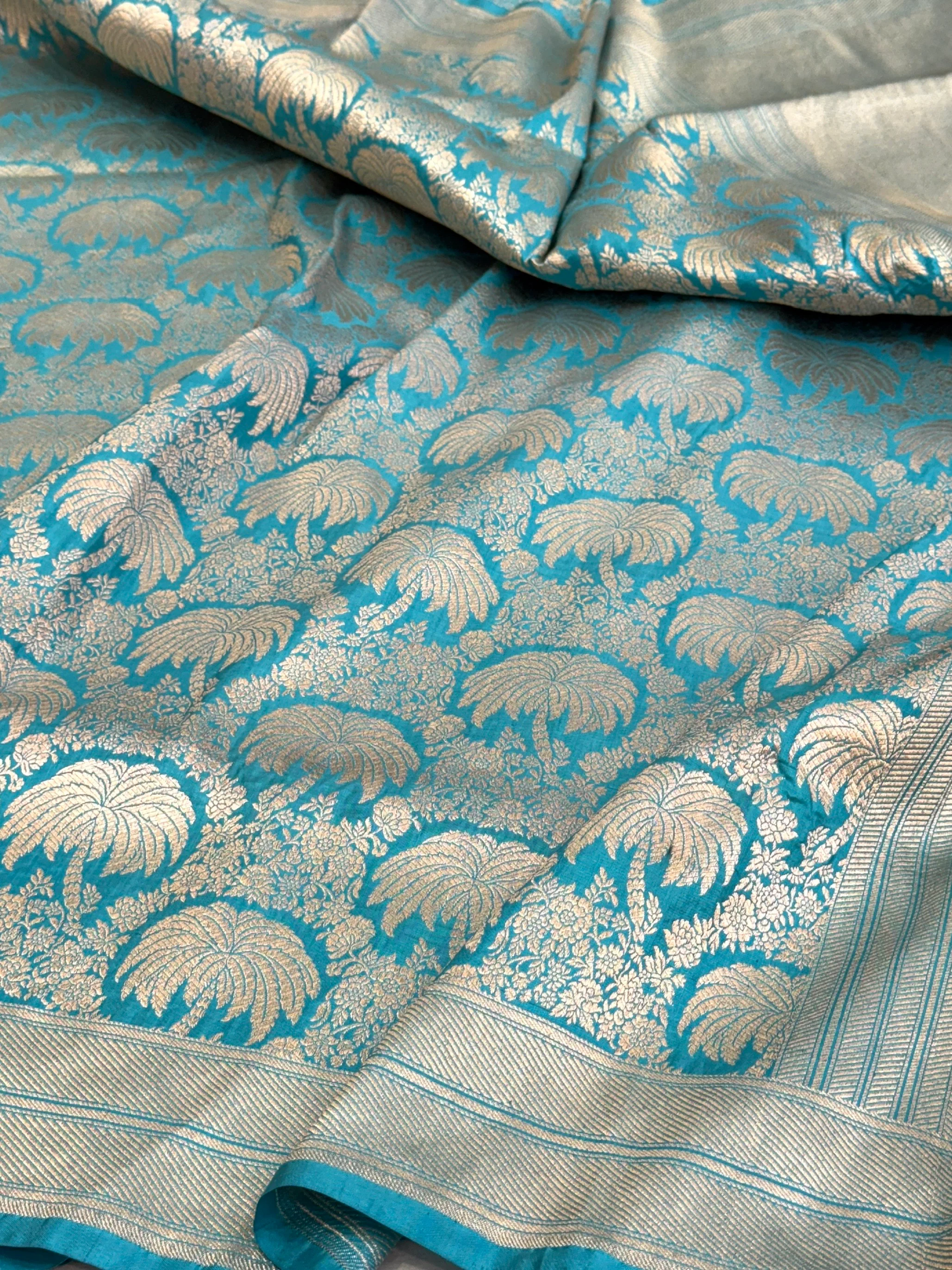 Purple Banarasi Pure Silk Brocade Saree – Luxurious Katan Silk with Intricate Brocade Weave - Image 12