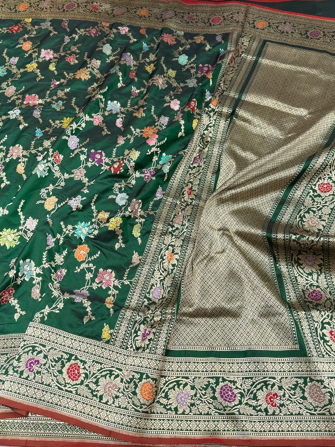 Bottle Green Handwoven Pure Banarasi Silk Saree - Image 3