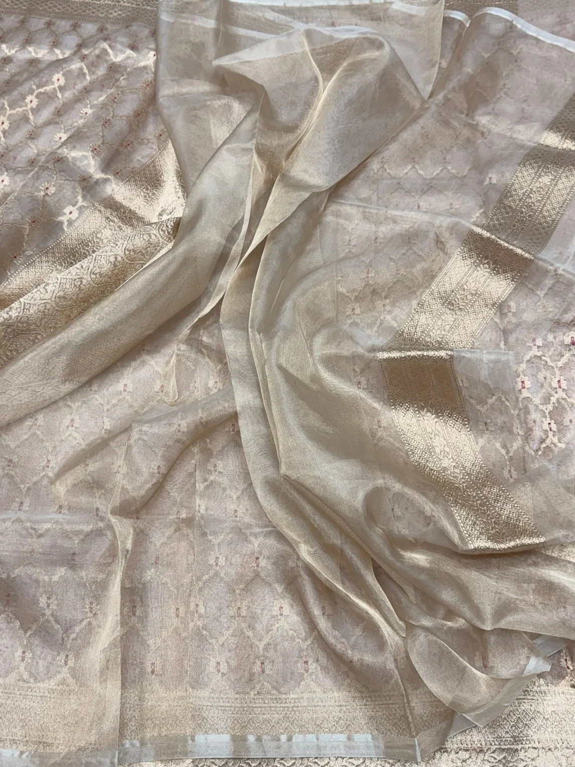 Gold Tissue Silk Saree - Image 2