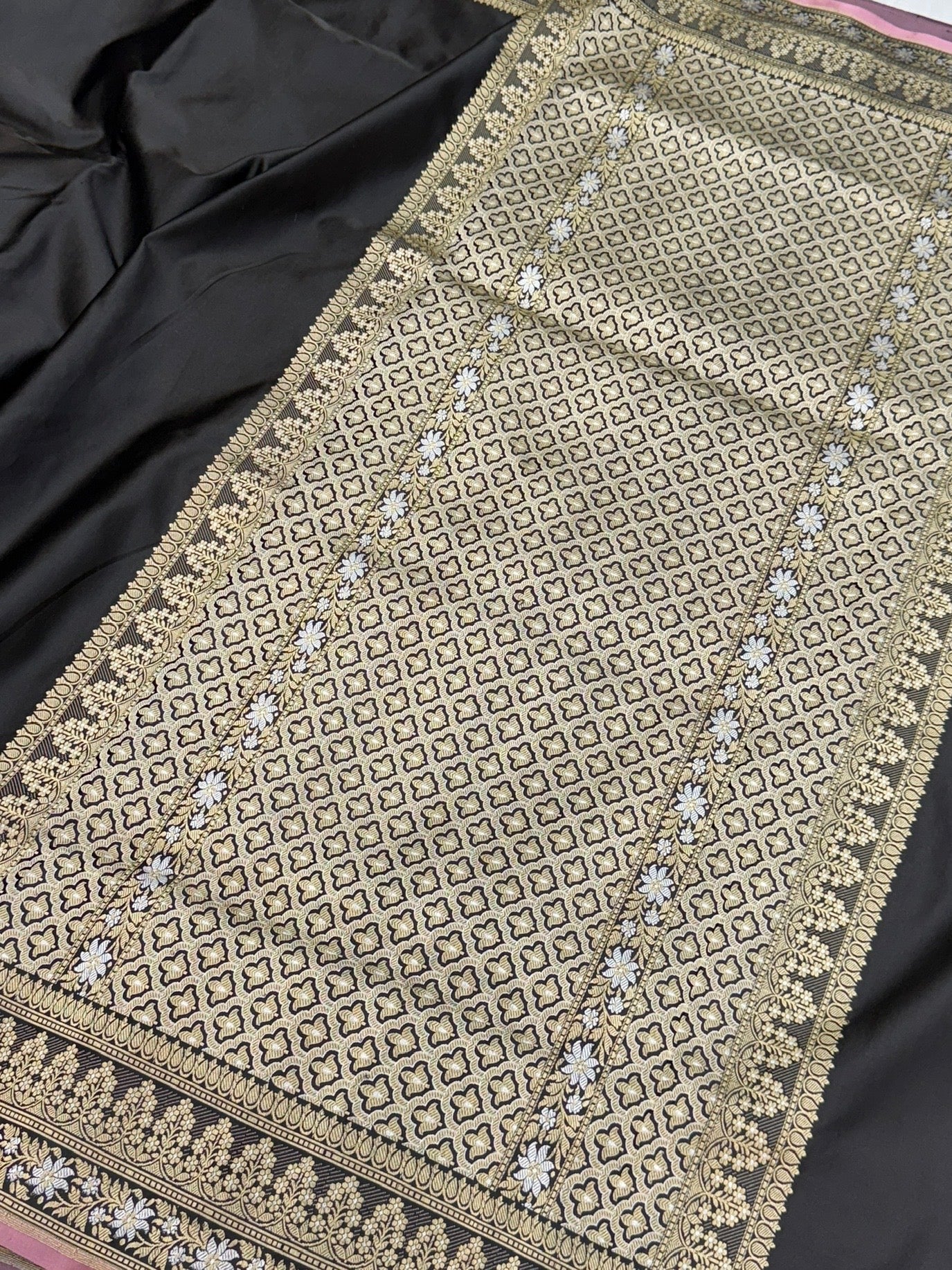 Black Handwoven Banarasi Pure Mashru Satin Silk Saree | Pure Satin Silk | Kadwa Weave | Handloom Banarasi Saree - Image 3