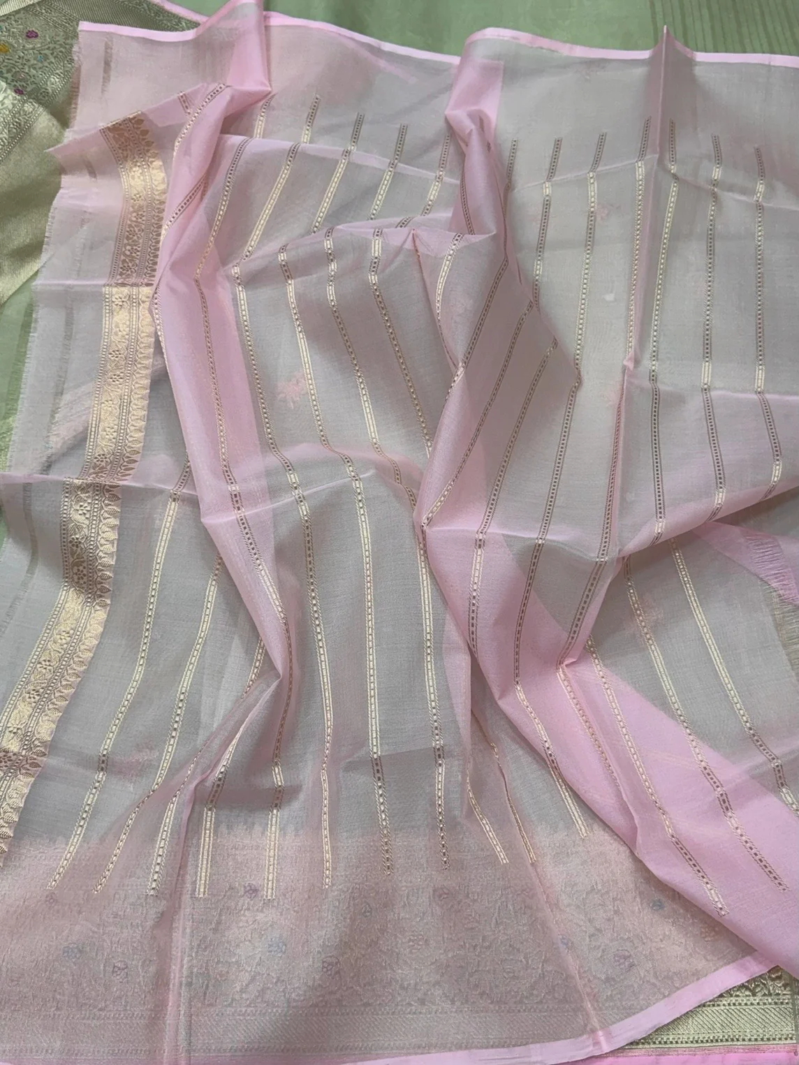 Pista Green Handwoven Banarasi Pure Organza Silk Saree – Luxury Kadwa Handloom Saree - Image 2