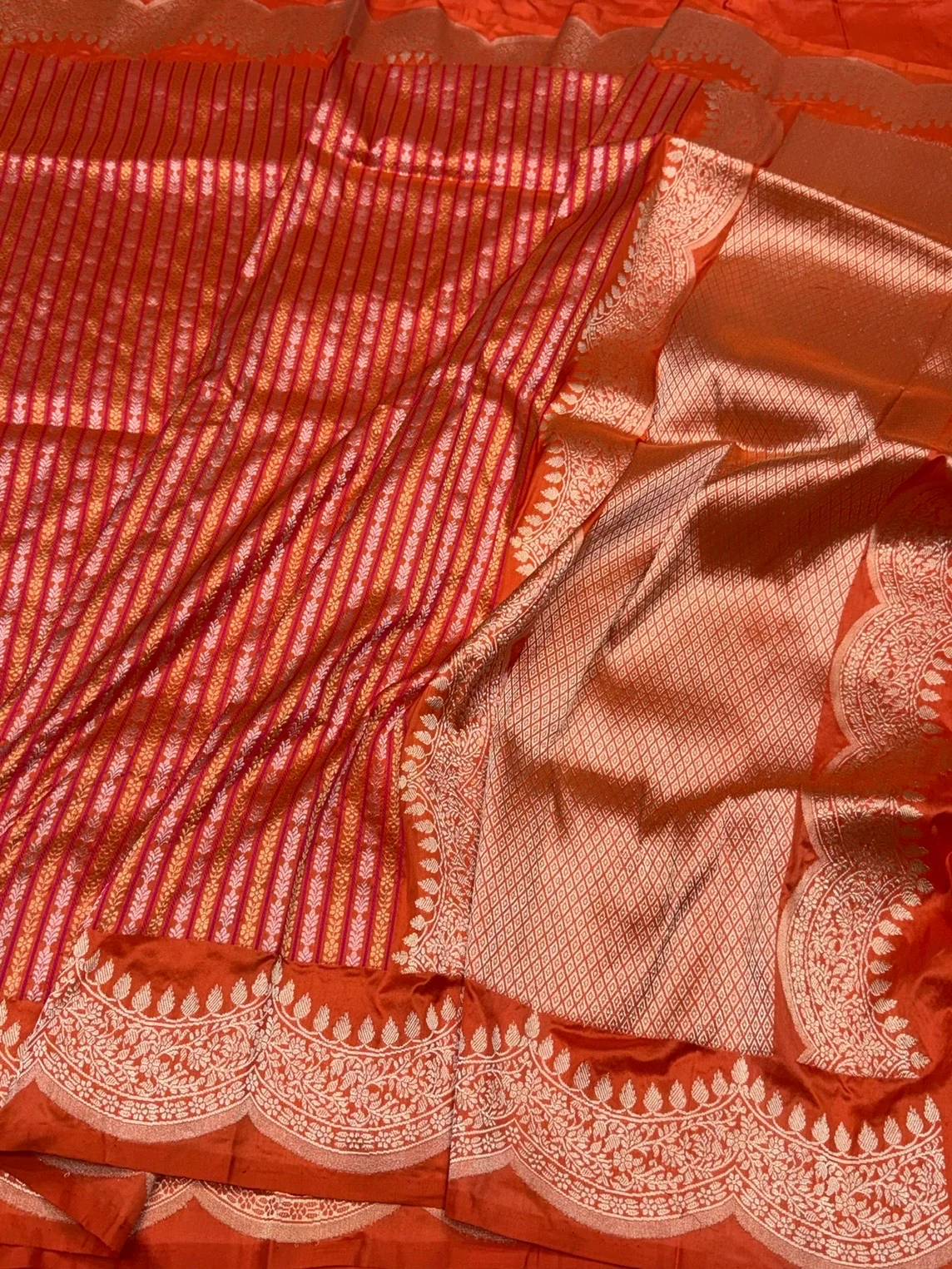 Orange Handwoven Banarasi Scallop Border Katan Silk Saree – Luxury Kadwa Handloom Wedding & Festive Saree - Image 3