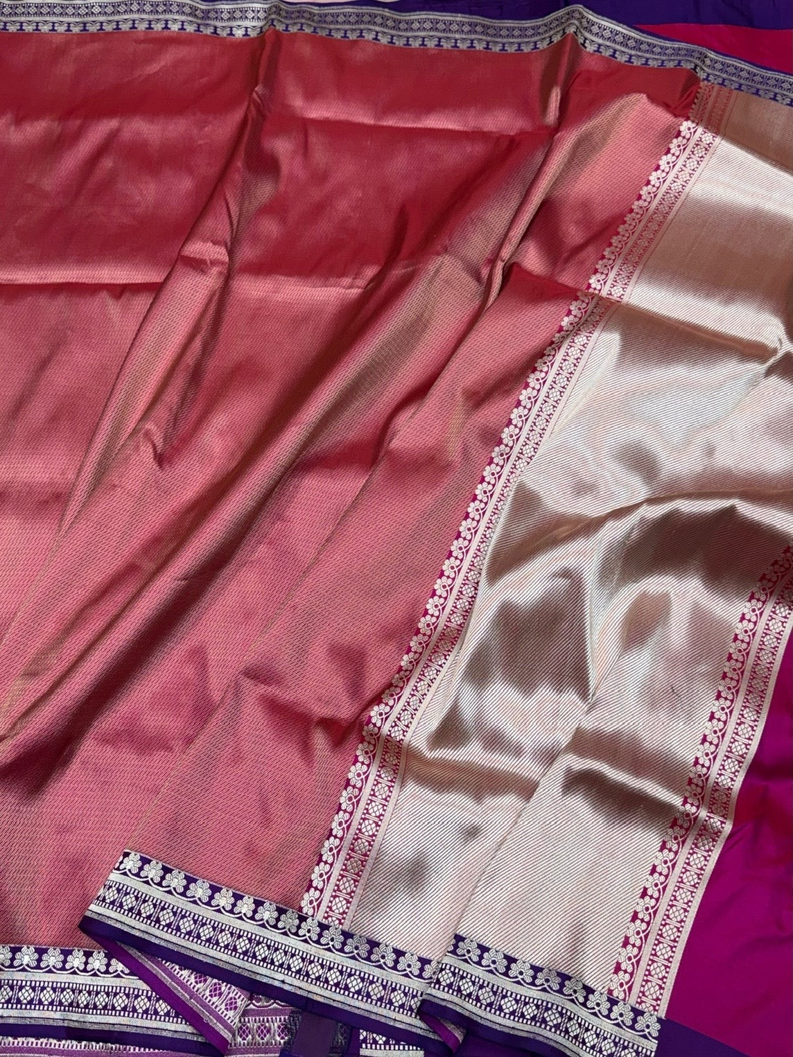 Rani Pink Handwoven Pure Banarasi Brocade Saree - Image 3