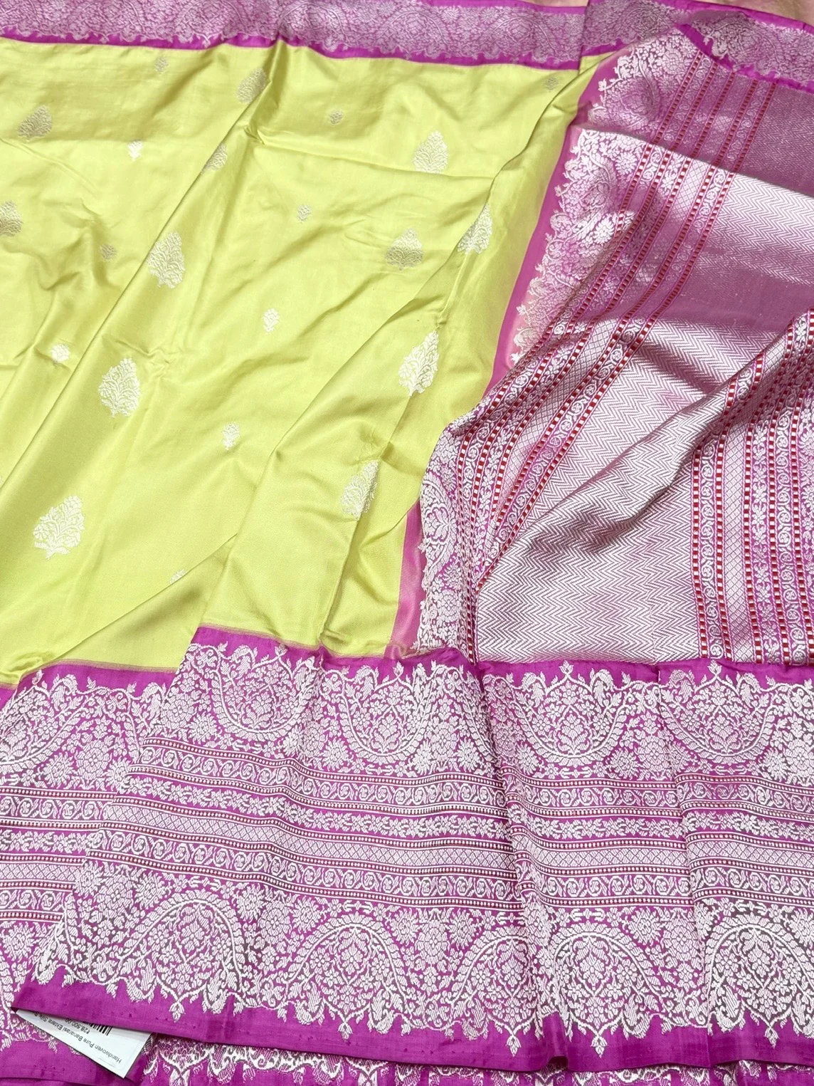 Pista Green Handwoven Pure Banarasi Ektara Silk Saree - Image 3