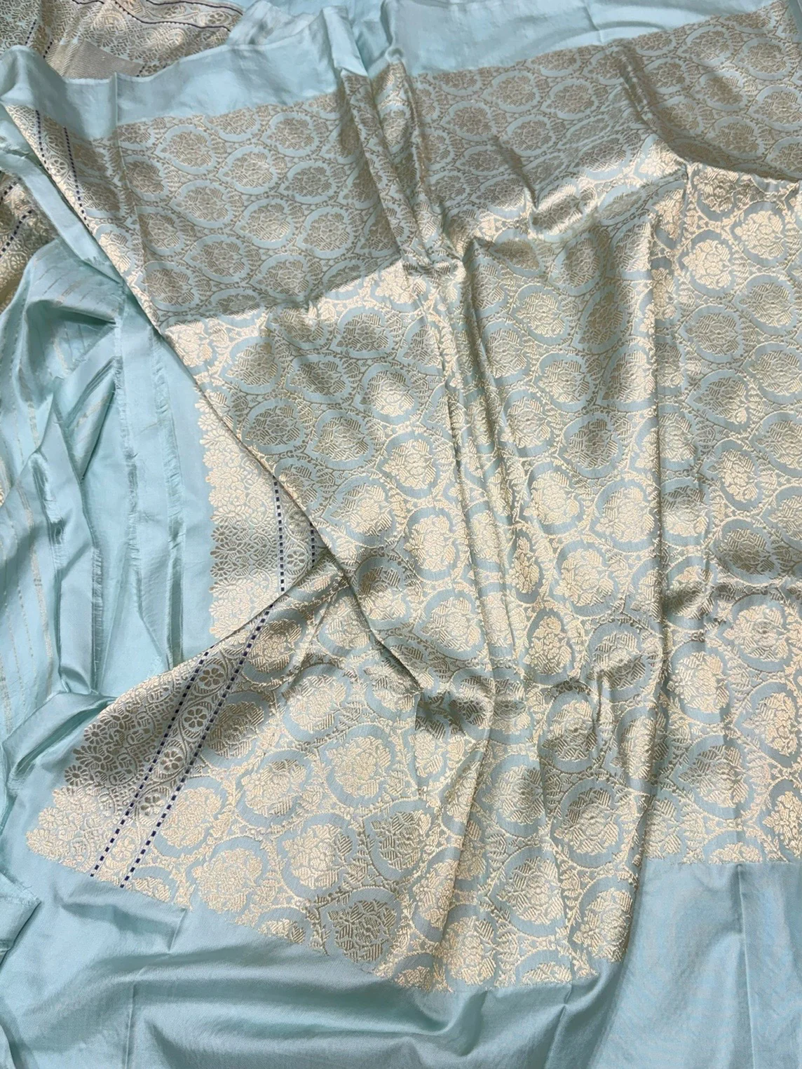 Powder Blue Handwoven Pure Banarasi Ektara Silk Saree – Kadwa Weave, Pure Mulberry Silk - Image 2