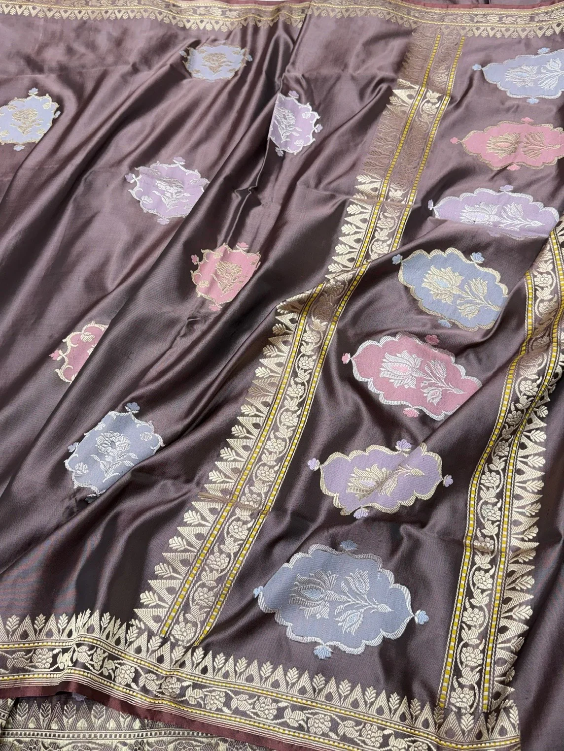 Brown Handwoven Pure Banarasi Ektara Silk Saree - Image 3
