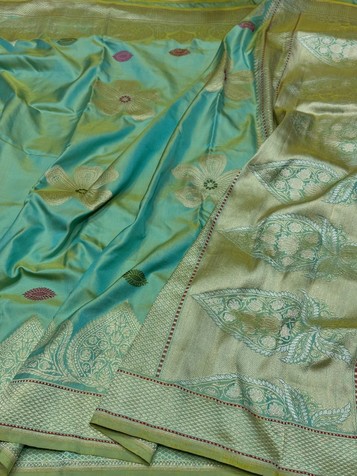 Sea Green Handwoven Pure Banarasi Ektara Silk Saree – Kadwa Weave | Authentic Banaras Handloom - Image 3