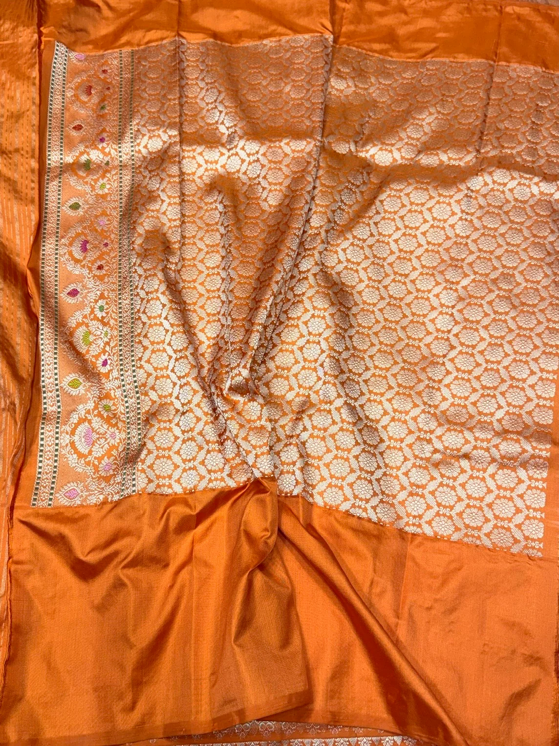 Chiku & Orange Handwoven Pure Banarasi Ektara Silk Saree – Kadwa Iktara Weave, Pure Mulberry Silk - Image 2