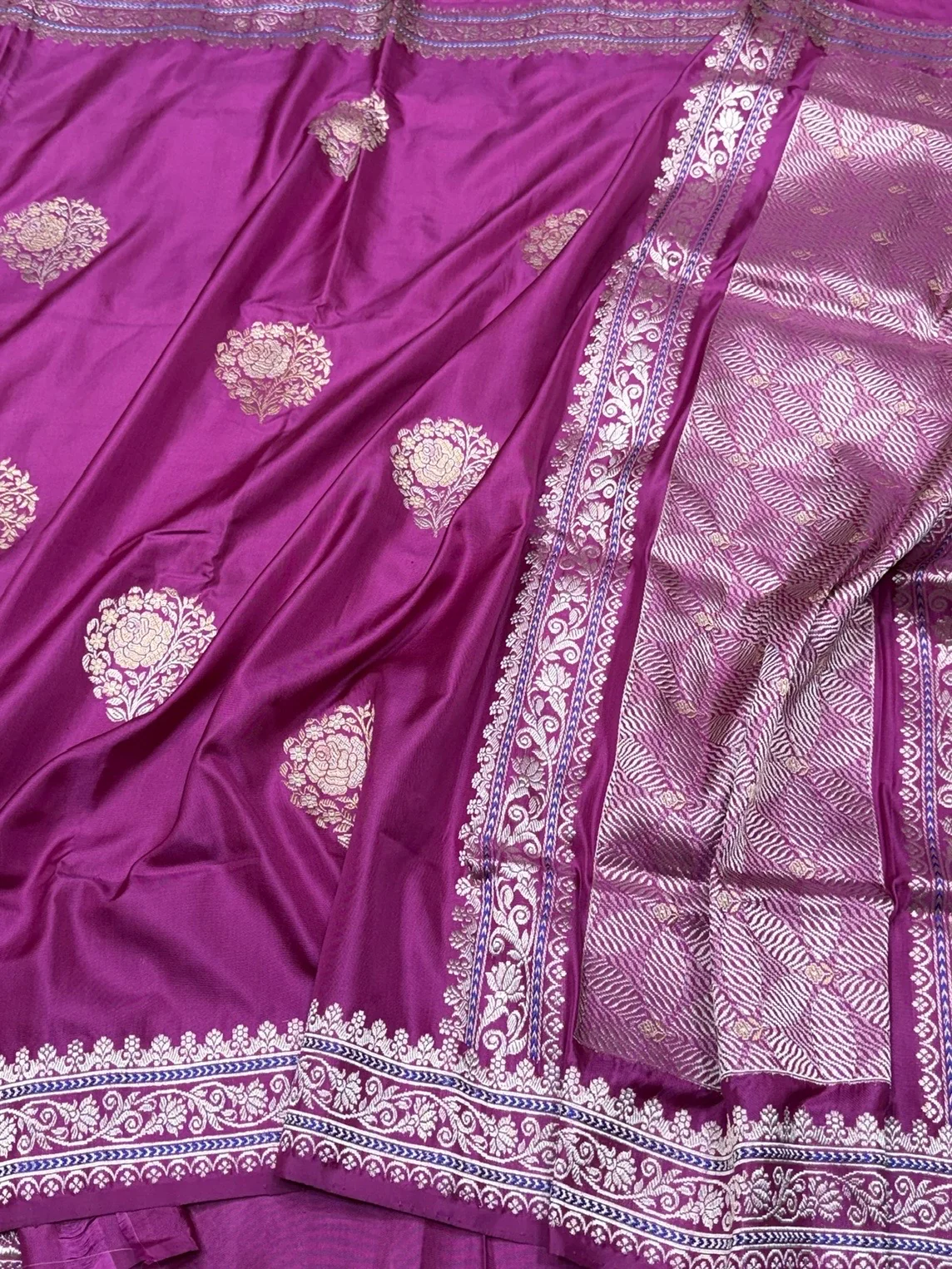 Magenta Pink Handwoven Pure Banarasi Ektara Silk Saree | Kadwa Weave | Pure Mulberry Ektara Silk | Handloom Banarasi Saree - Image 3