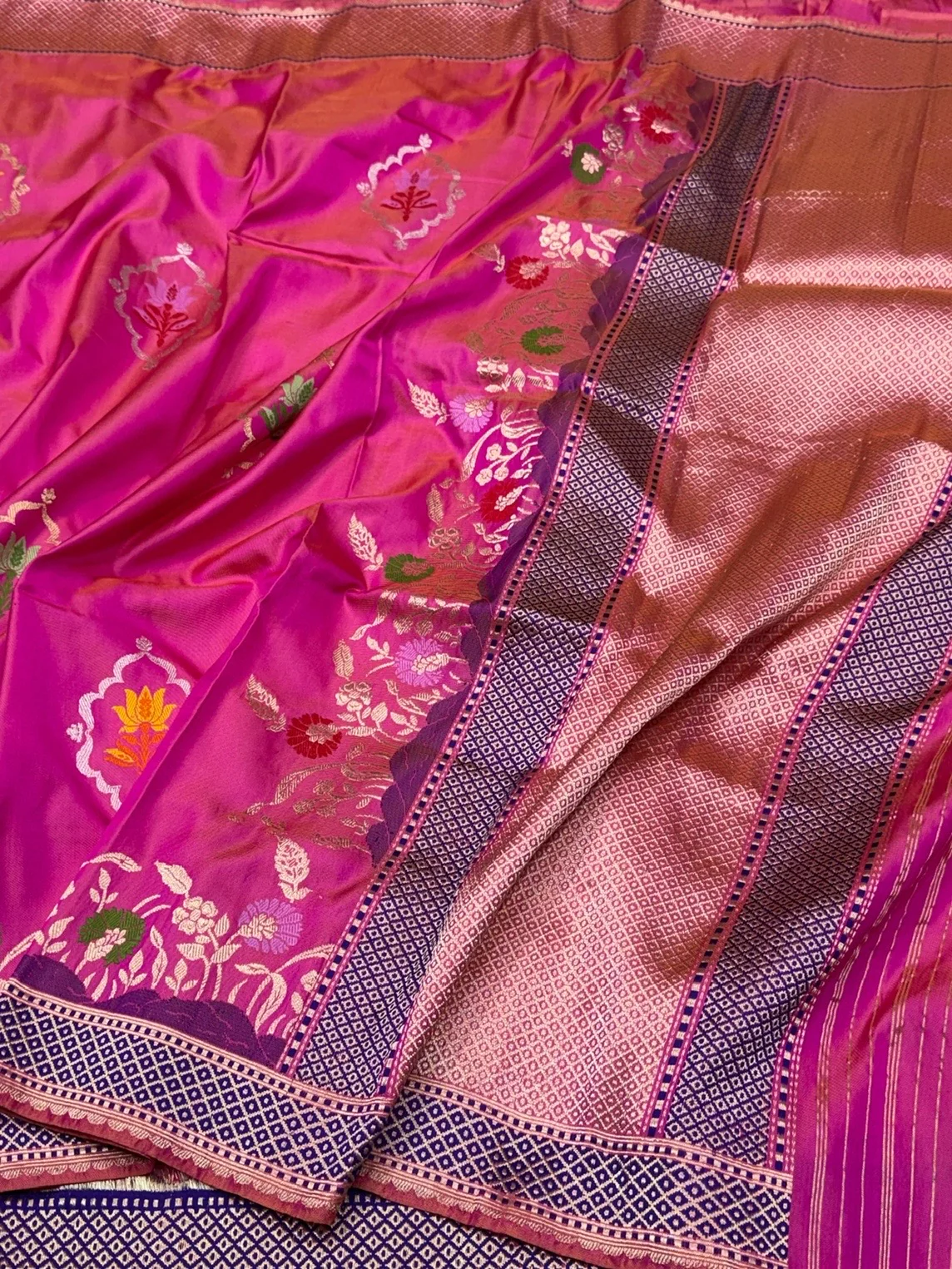 Rani Pink Handwoven Pure Banarasi Ektara Silk Saree – Luxury Kadwa Weave - Image 3