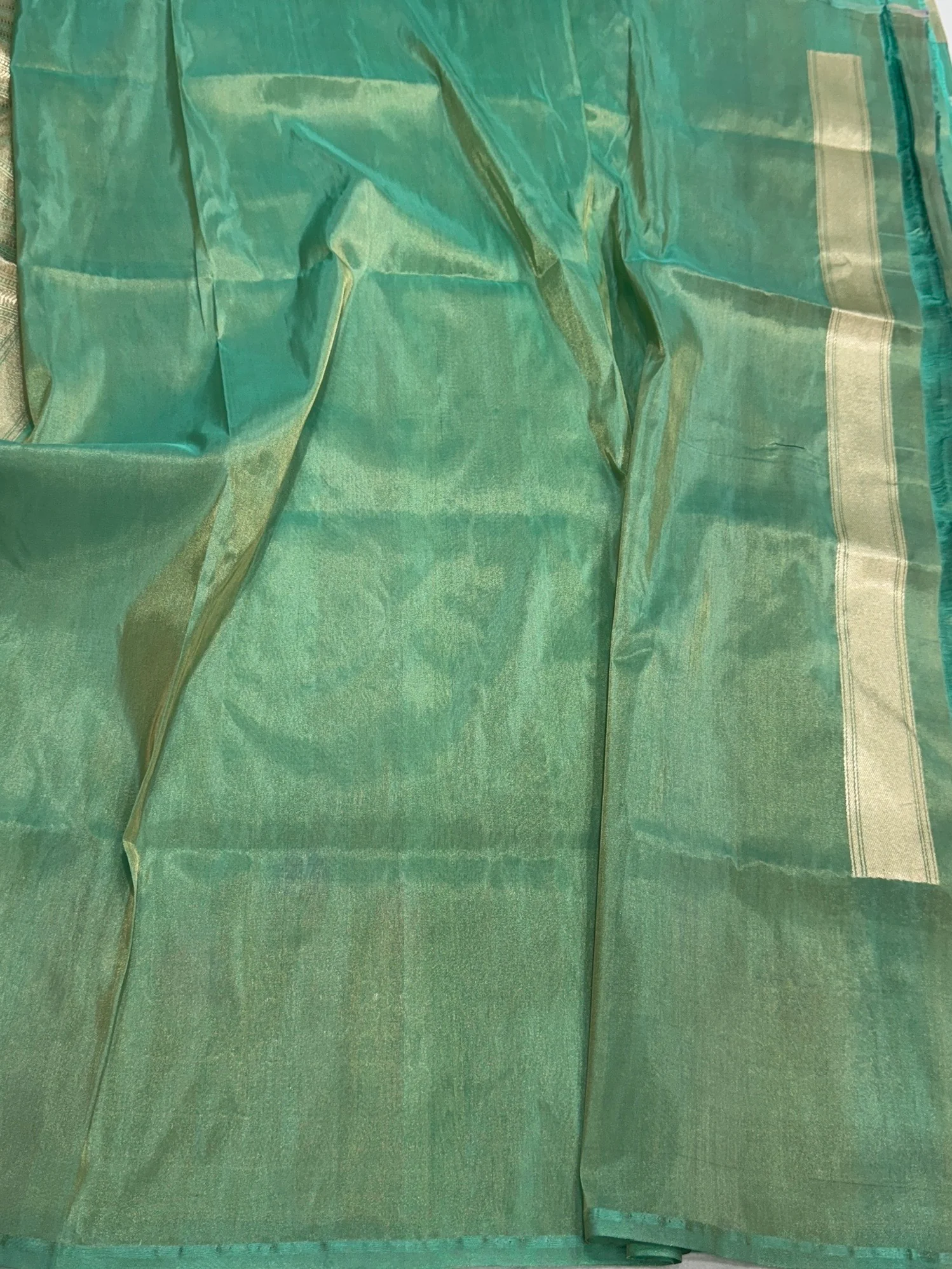 Sea Green Handwoven Pure Banarasi Tissue Saree - Image 2