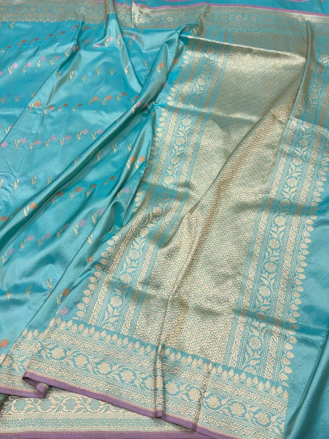 Sky Blue Handwoven Pure Banarasi Katan Silk Saree – Authentic Kadwa Weave - Image 3