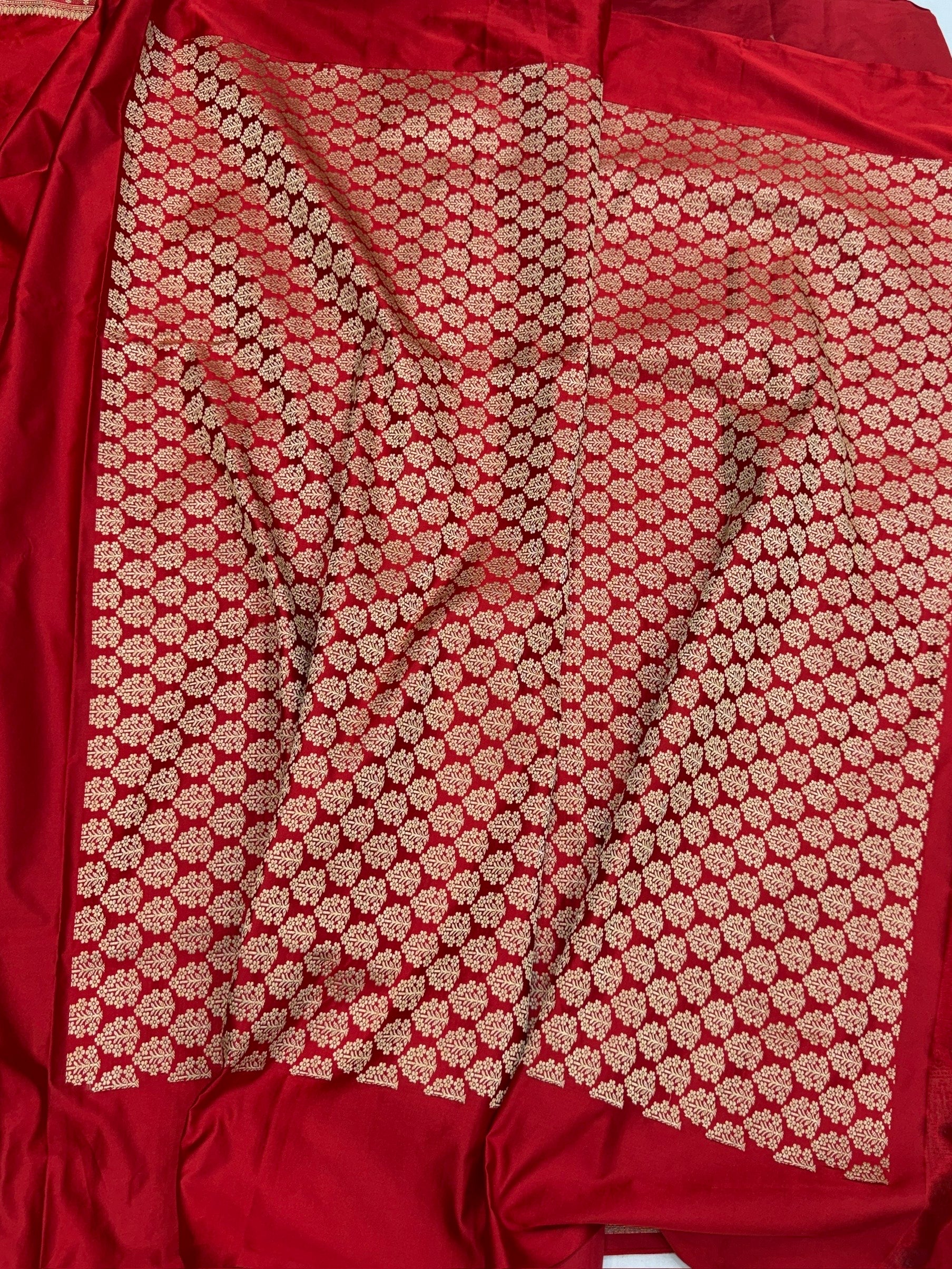 Red Handwoven Pure Banarasi Mashru Satin Silk Saree - Image 2
