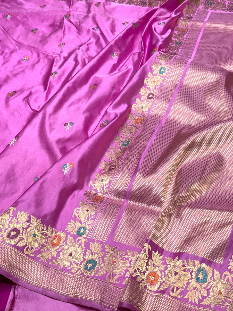 Baby Pink Handwoven Pure Banarasi Mashru Silk Saree - Image 2
