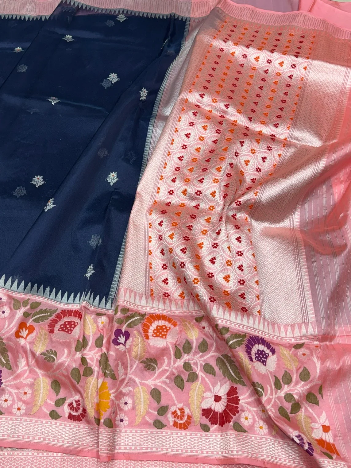 Navy Blue Handwoven Pure Banarasi Organza Silk Saree in Kadwa Weave | 100% Pure Kora Silk - Image 3