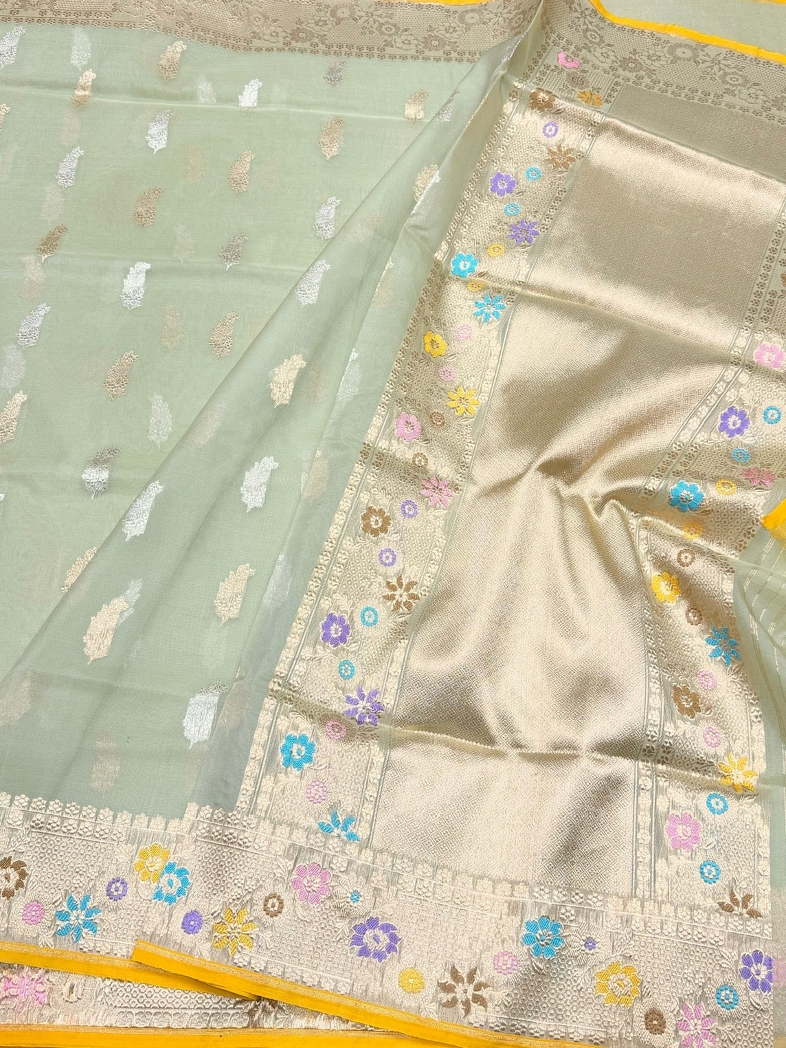 Pista Handwoven Pure Banarasi Organza Silk Saree – Kadwa Weave in Kora Mulberry Silk - Image 3