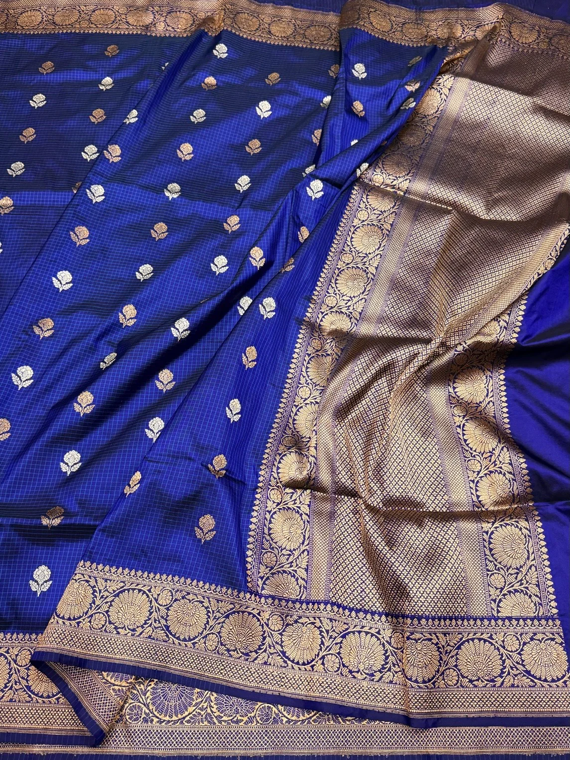 Handwoven Pure Banarasi Saree in Katan Silk – Traditional Checks Weave - Image 12