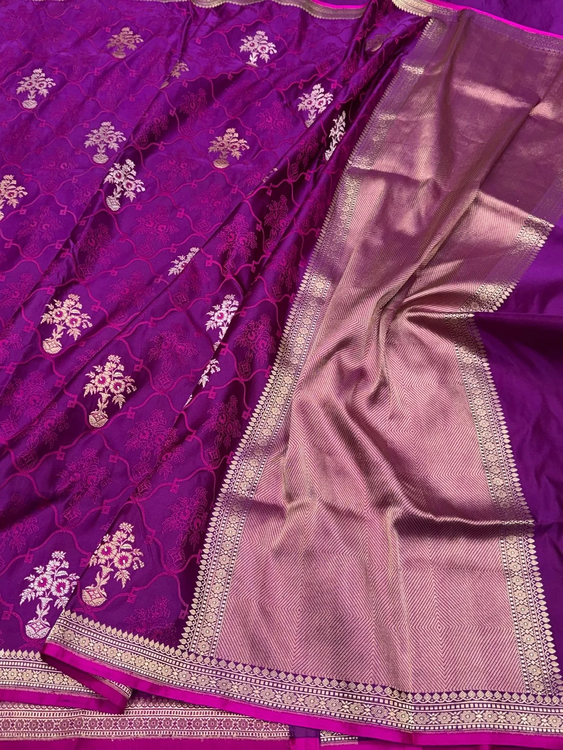 Purple Handwoven Pure Banarasi Satin Silk Saree - Image 3