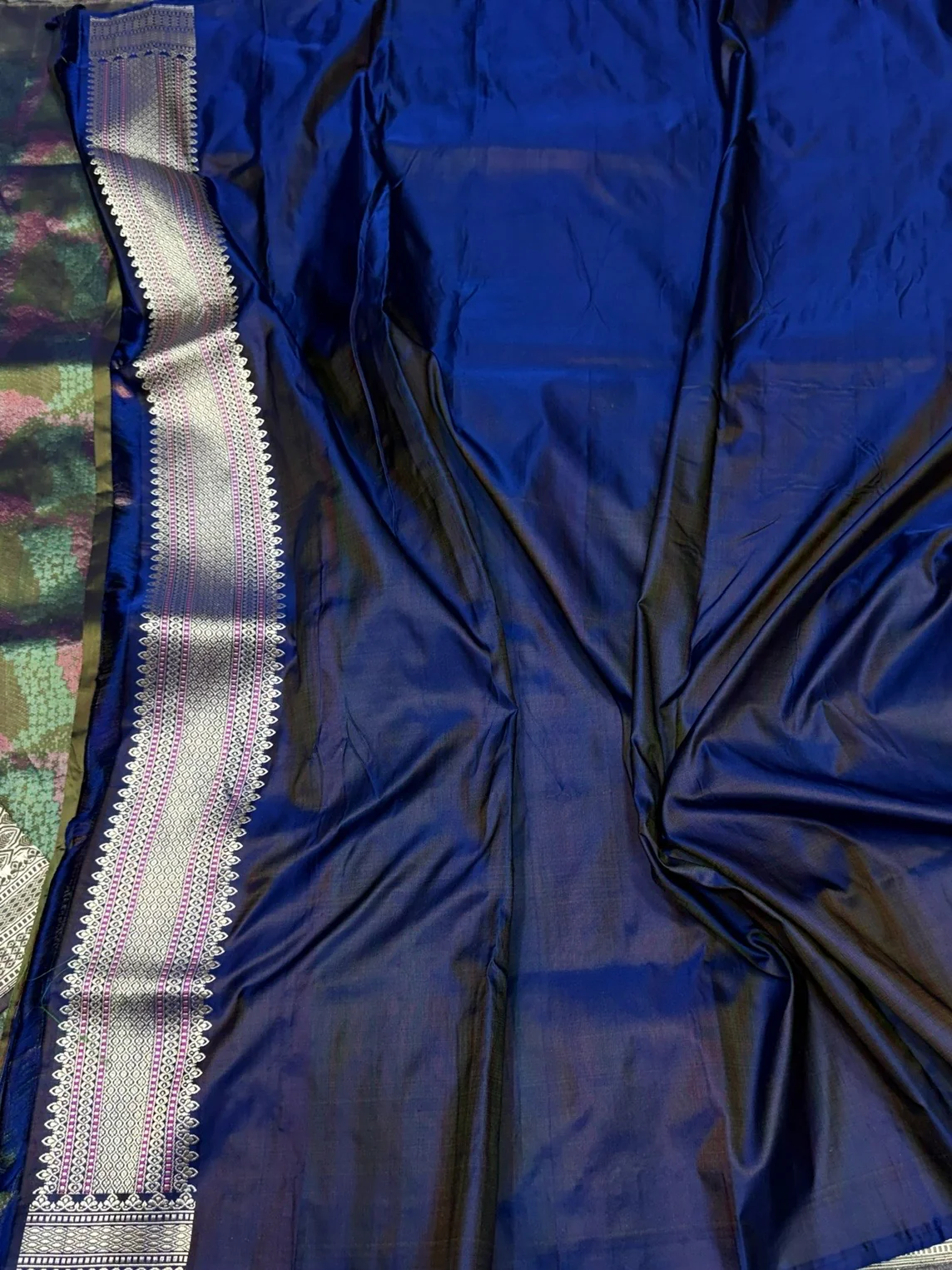 Navy Blue Handwoven Pure Banarasi Satin Silk Saree - Image 2