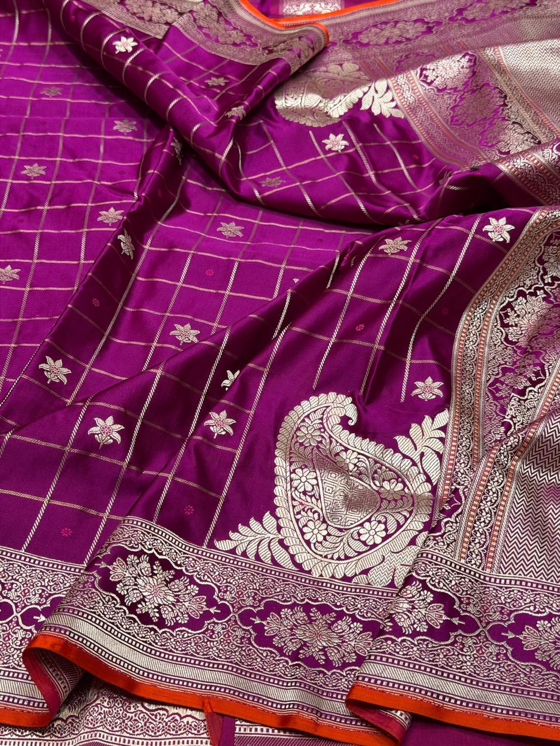 Magenta Pink Handwoven Pure Banarasi Satin Silk Saree – Kadwa Weave, Pure Satin Silk - Image 2