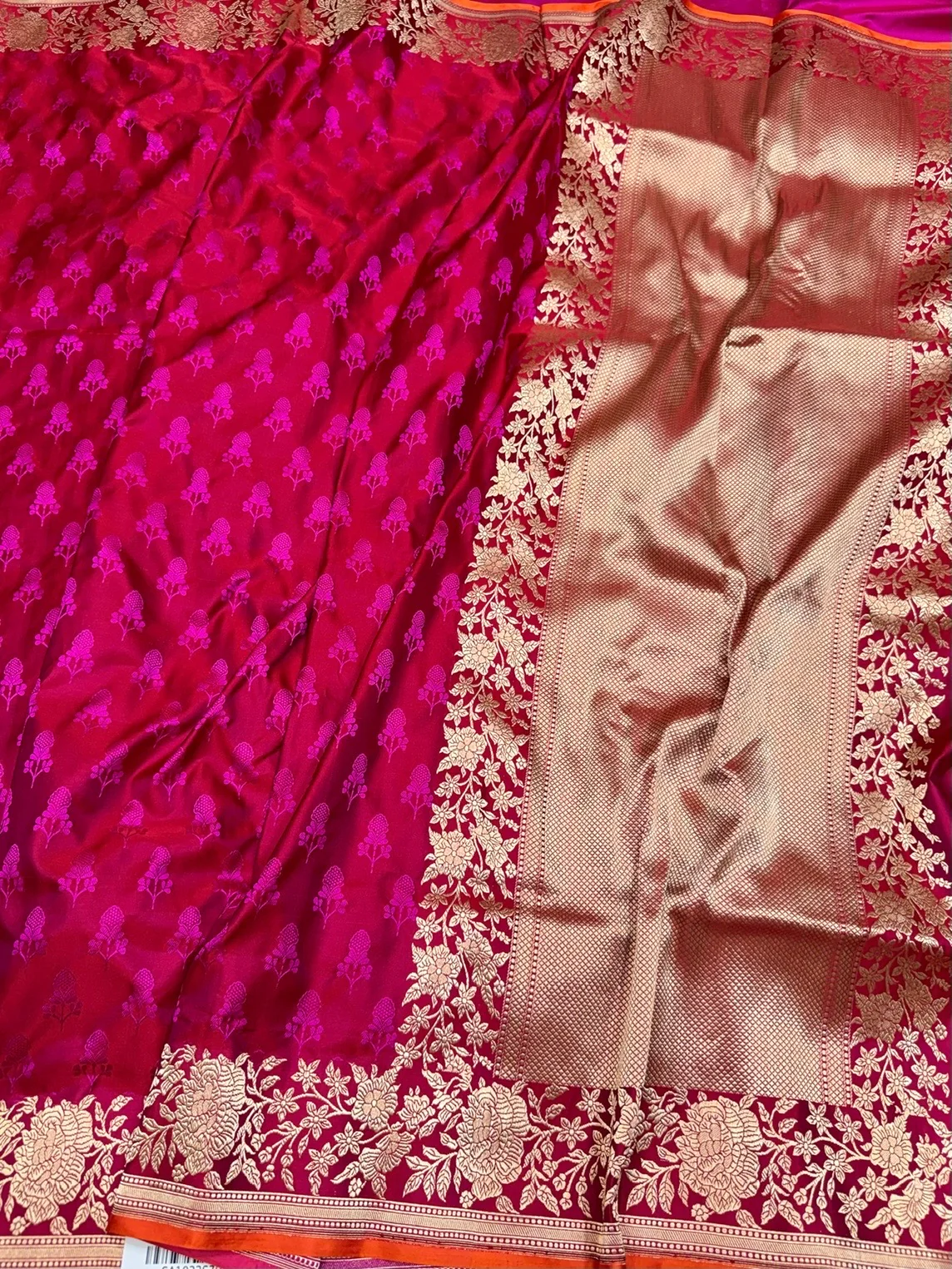 Red Handwoven Pure Banarasi Satin Tanchoi Silk Saree – 100% Pure Satin Silk, Kadwa Weave - Image 3
