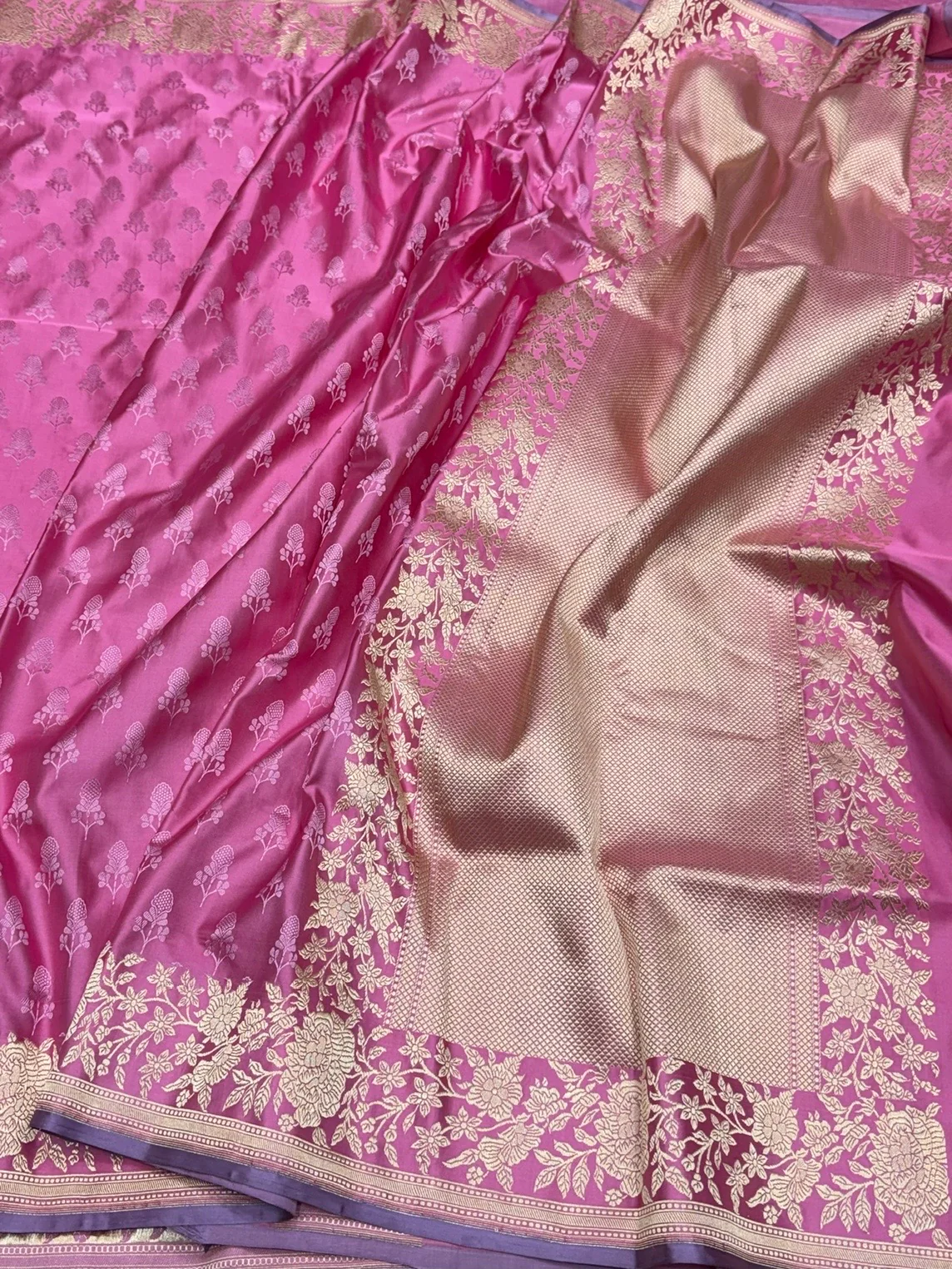 Baby Pink Handwoven Pure Banarasi Satin Tanchoi Silk Saree – 100% Pure Satin Silk, Kadwa Weave - Image 3
