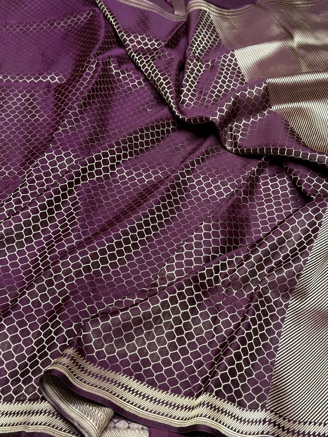 Wine Handwoven Pure Banarasi Satin Tanchoi Silk Saree