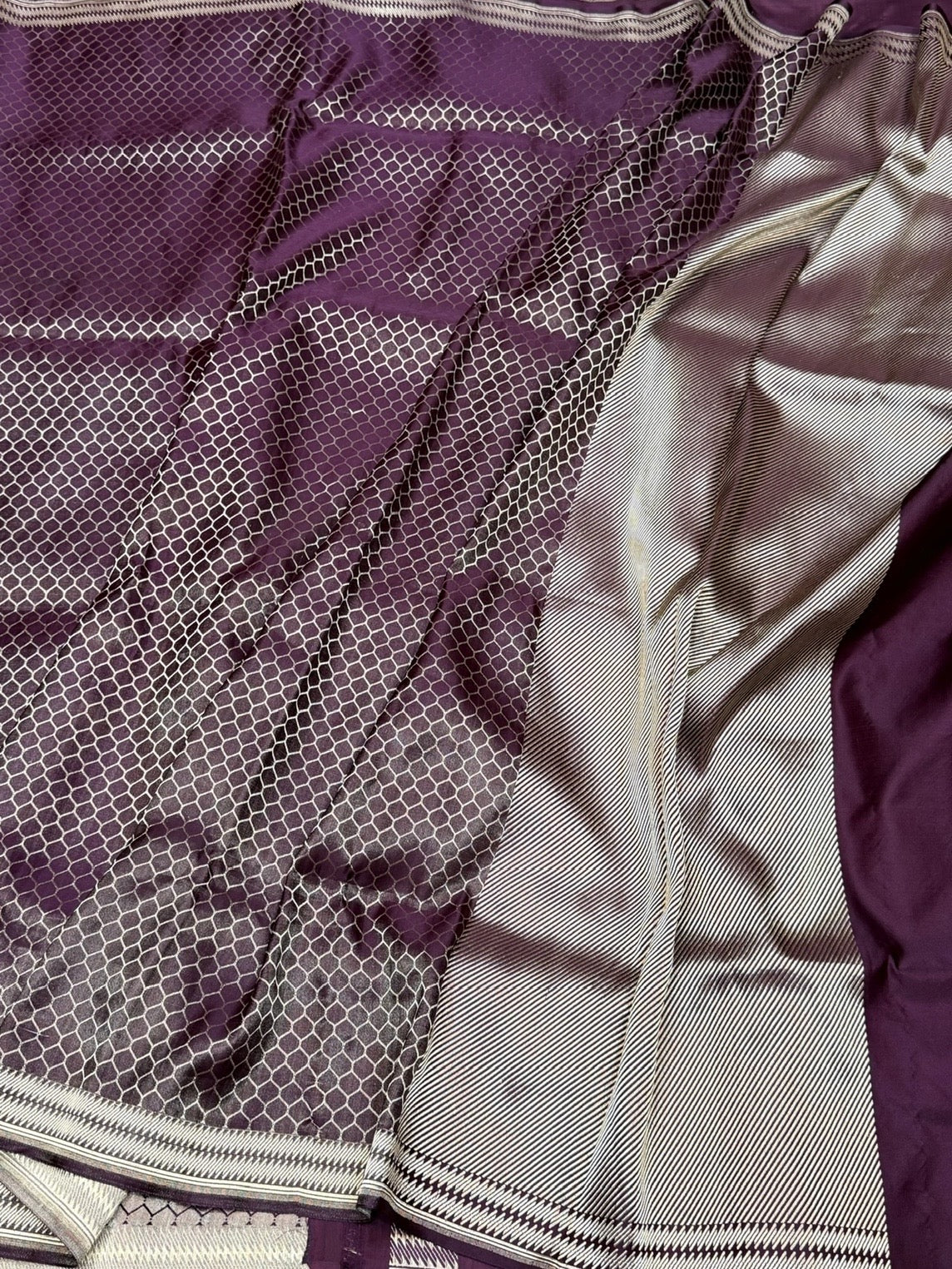 Wine Handwoven Pure Banarasi Satin Tanchoi Silk Saree - Image 3