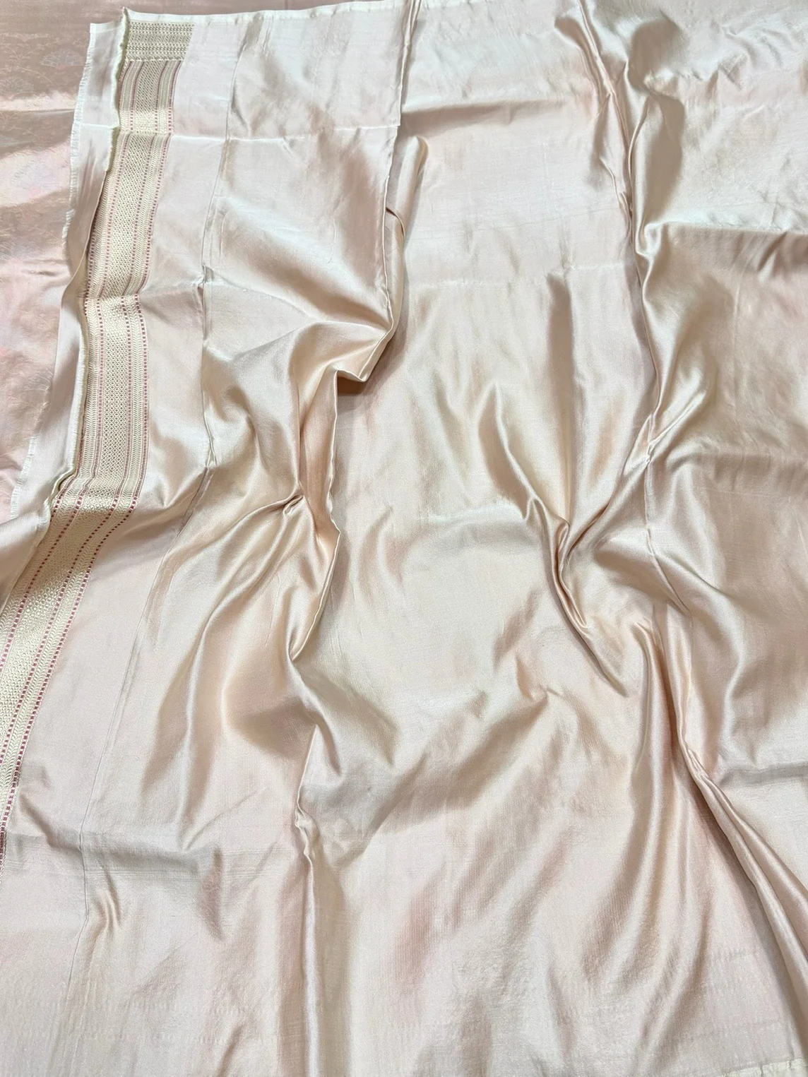 Mauve Handwoven Pure Banarasi Satin Tanchoi Silk Saree - Image 2
