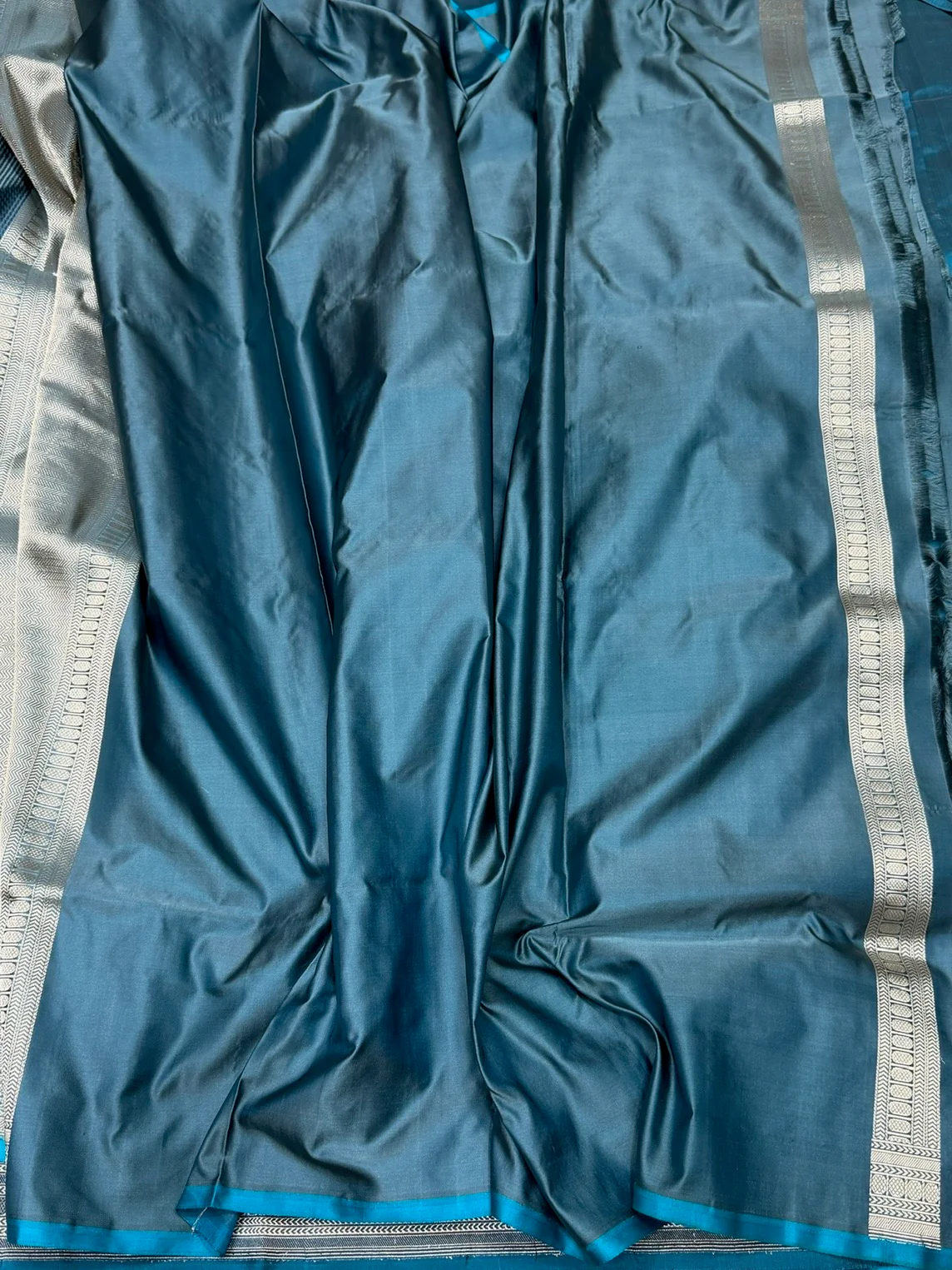 Teal Blue Handwoven Pure Banarasi Satin Tanchoi Silk Saree – Kadwa Weave | Authentic Banaras Handloom - Image 2