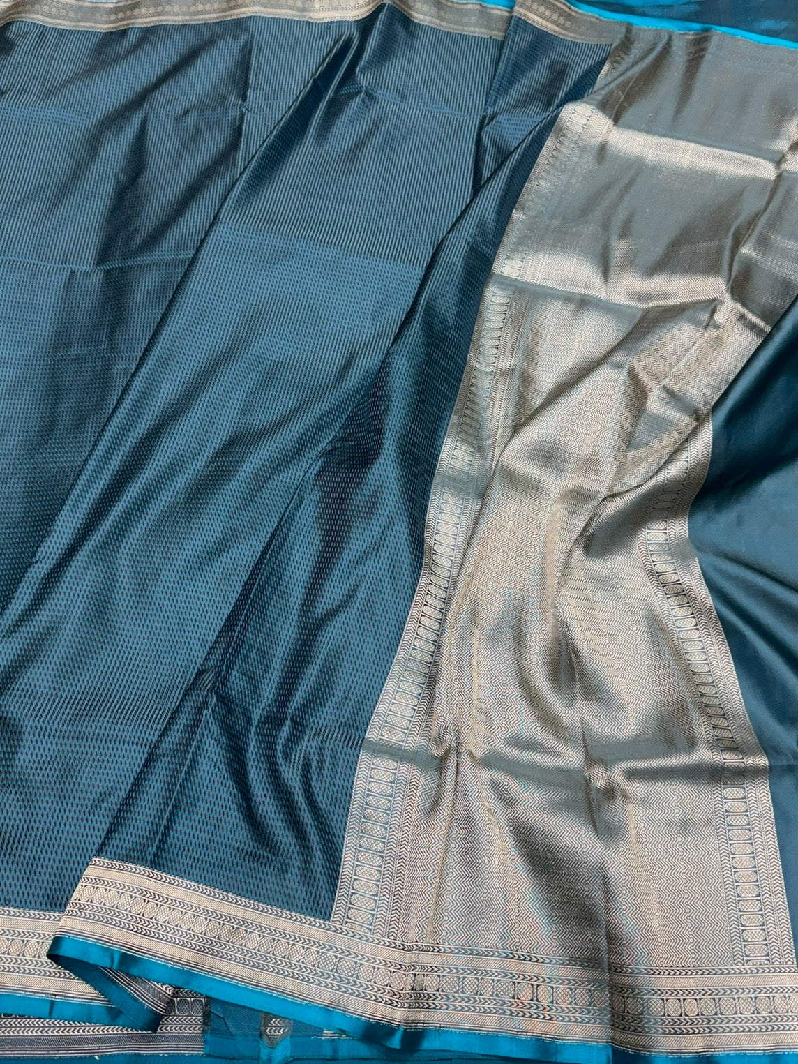 Teal Blue Handwoven Pure Banarasi Satin Tanchoi Silk Saree – Kadwa Weave | Authentic Banaras Handloom - Image 3