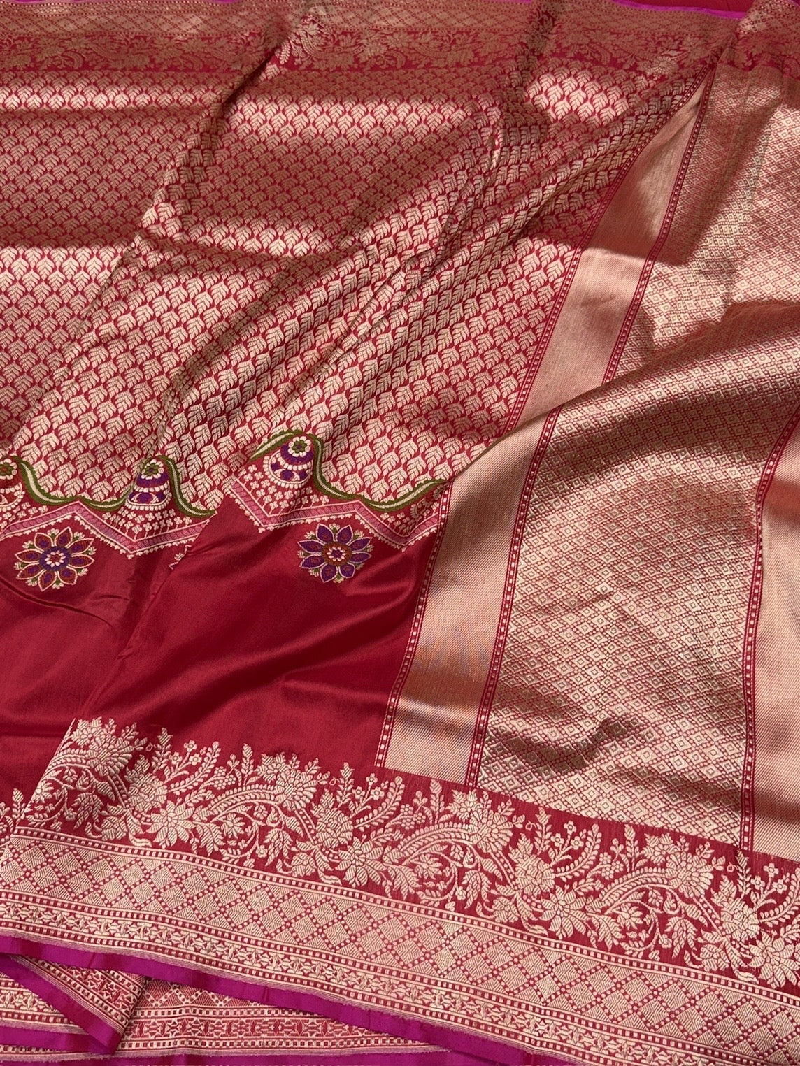 Red Handwoven Pure Banarasi Silk Saree - Image 3