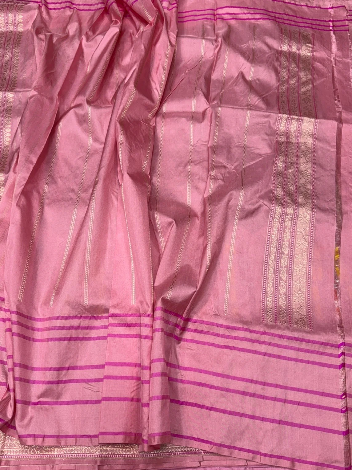 Gajiri Pink Handwoven Pure Banarasi Silk Saree - Image 2