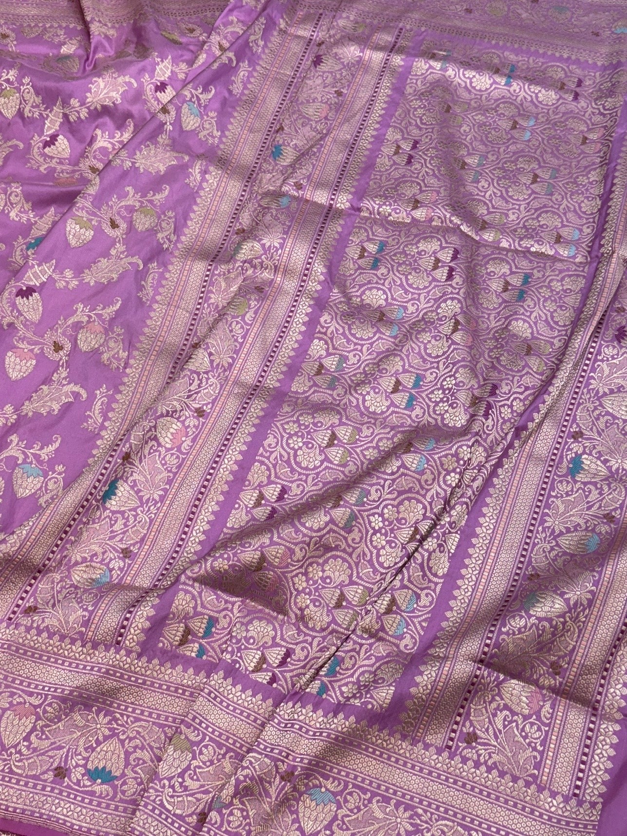 Lavender Handwoven Pure Banarasi Silk Saree - Image 3