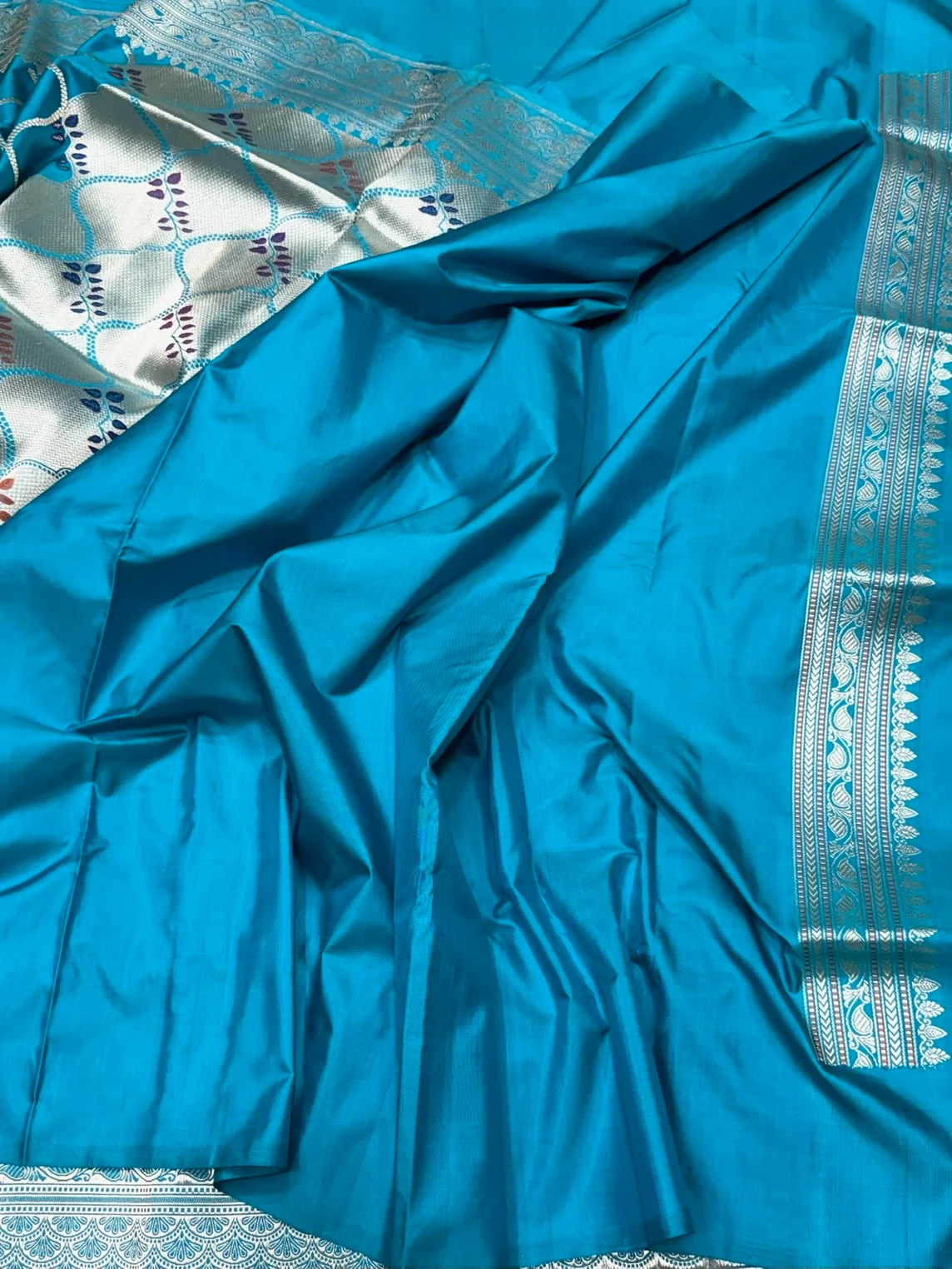 Turquoise Blue Handwoven Pure Banarasi Silk Saree – Katan Silk | Kadwa Weave | Elegant Traditional Banarasi Saree - Image 2