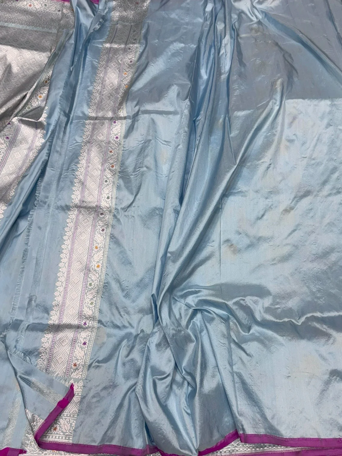Powder Blue Handwoven Pure Banarasi Katan Silk Saree – Authentic Kadwa Weave - Image 2