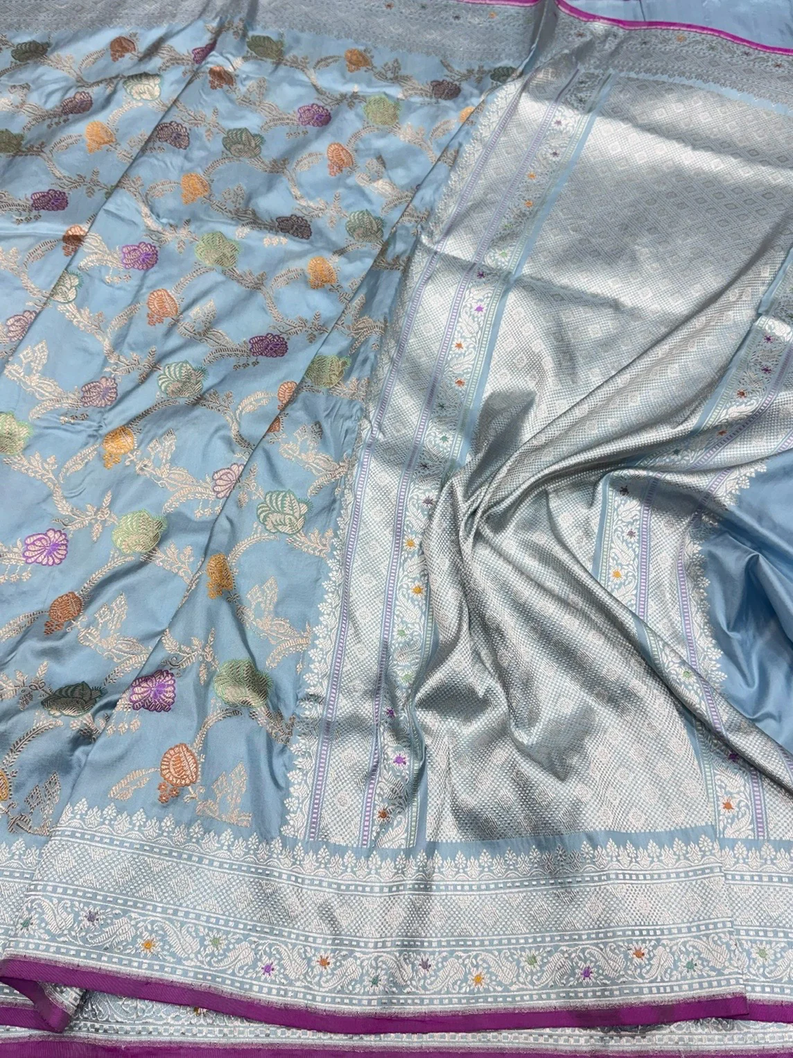 Powder Blue Handwoven Pure Banarasi Katan Silk Saree – Authentic Kadwa Weave - Image 3