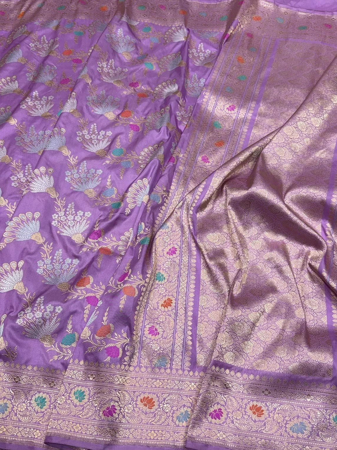 Lavender Handwoven Pure Banarasi Silk Saree in Kadwa Weave | Authentic Katan Mulberry Silk - Image 3