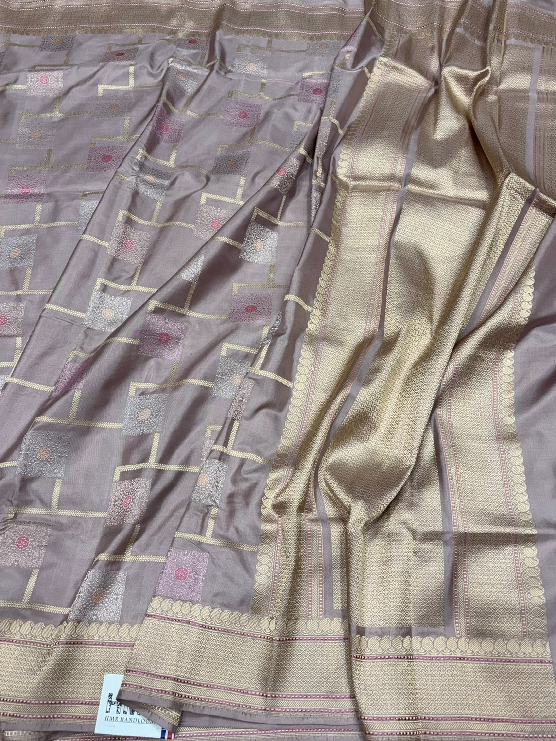 Mauve Handwoven Pure Banarasi Silk Saree – Kadwa Weave in 100% Katan Mulberry Silk - Image 3