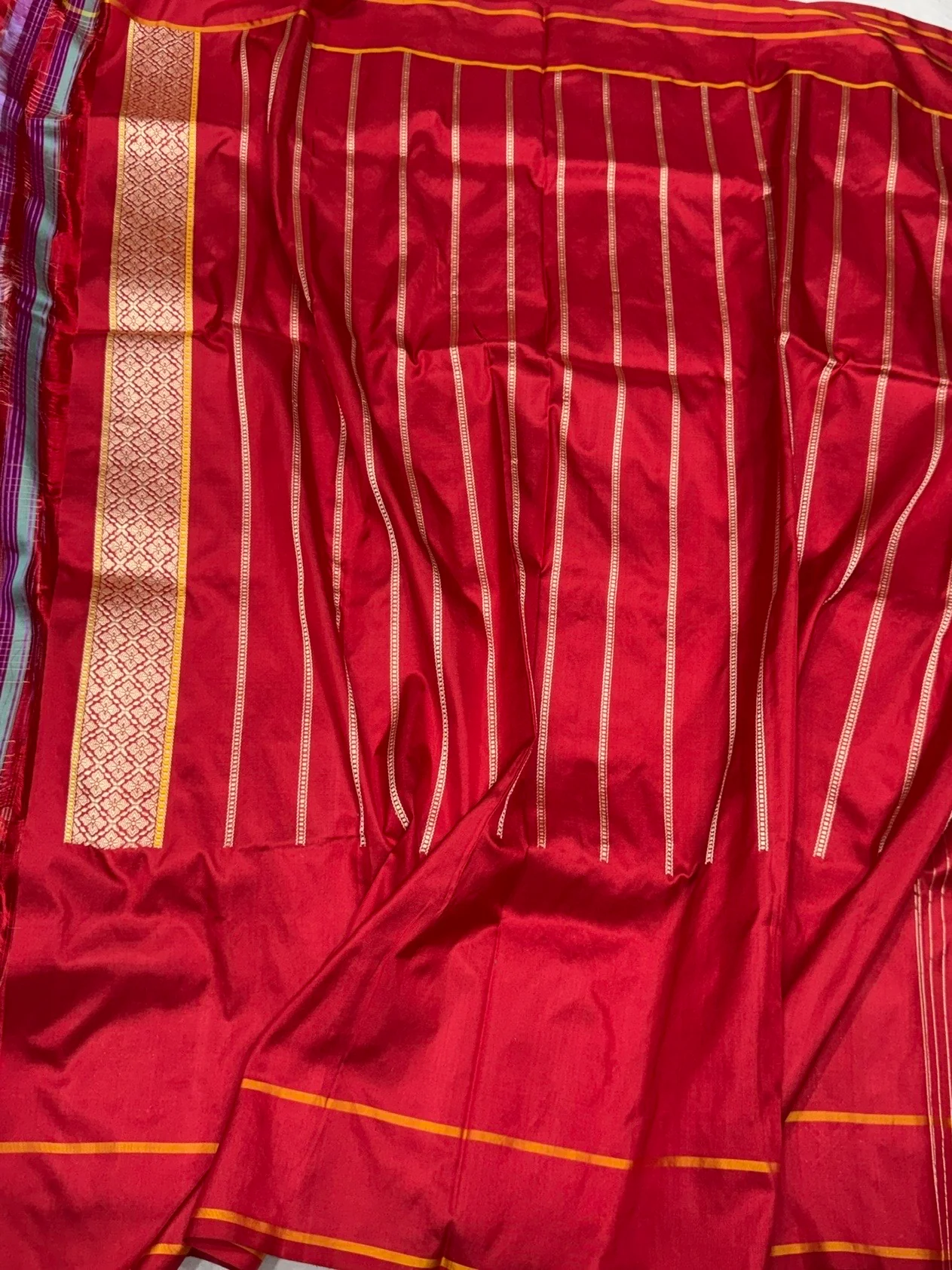 Red Handwoven Pure Banarasi Silk Saree - Image 2
