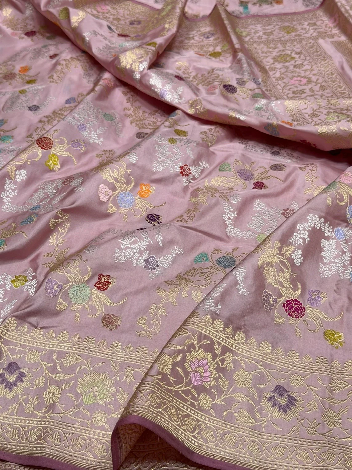 Lilac Handwoven Pure Banarasi Silk Saree – Luxury Kadwa Handloom Wedding & Festive Saree