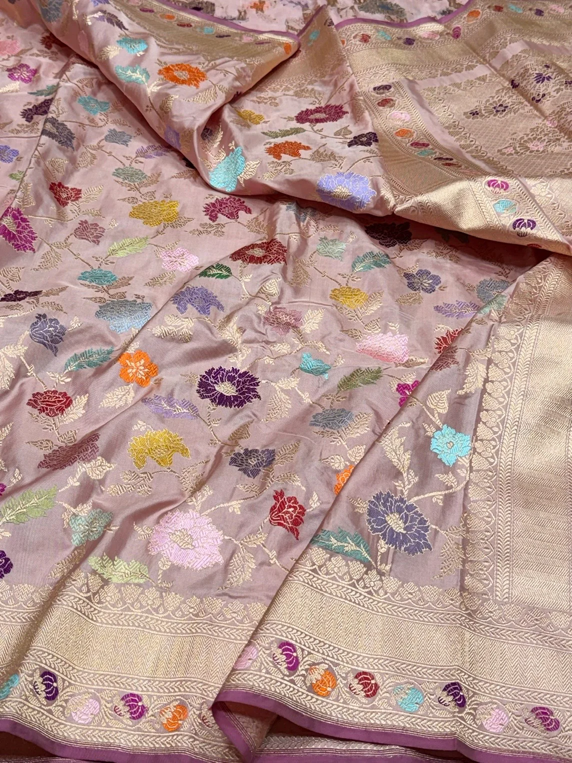 Pastel Peach Handwoven Pure Banarasi Silk Saree – Luxury Kadwa Handloom Wedding & Festive Saree