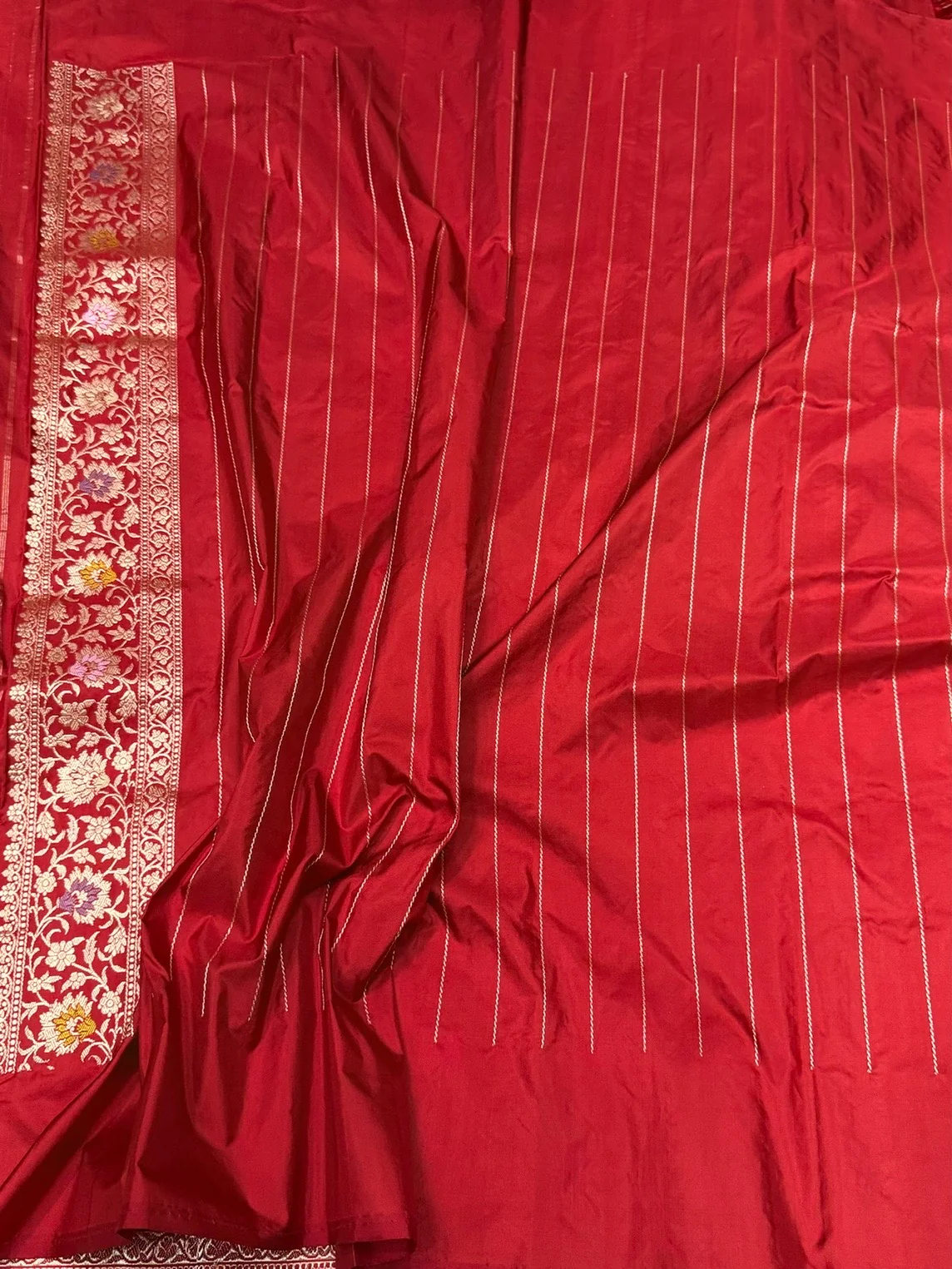 Red Handwoven Pure Banarasi Silk Saree – Luxury Kadwa Handloom Wedding & Festive Saree - Image 2