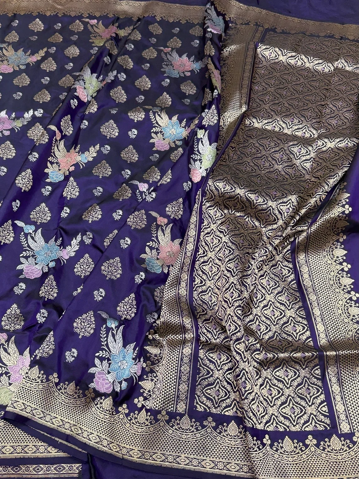 Purple Handwoven Pure Banarasi Silk Saree | Pure Katan Silk | Kadwa Weave | HMR Handlooms - Image 4
