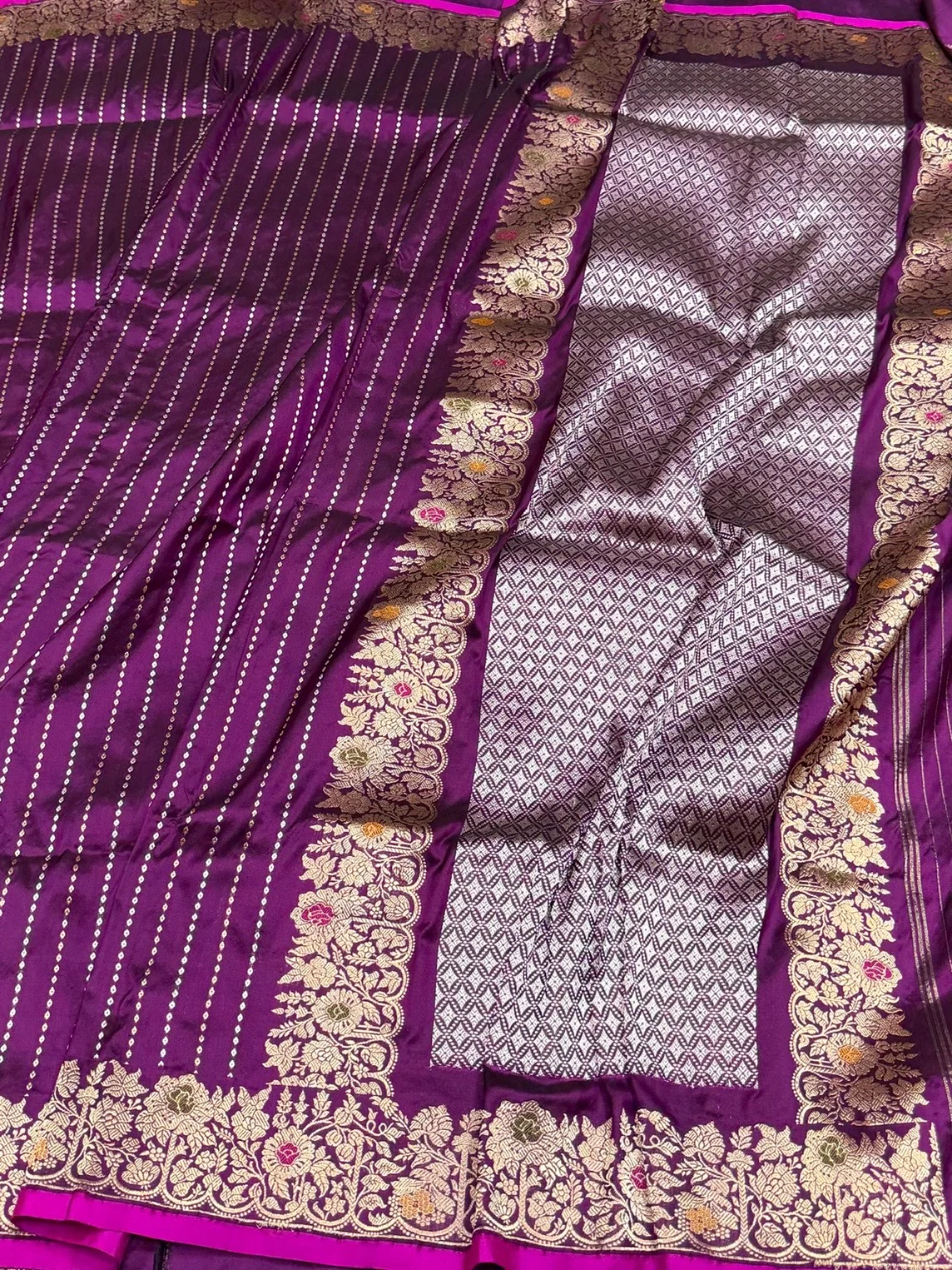 Magenta Handwoven Pure Banarasi Silk Saree | Pure Katan Silk | Kadwa Weave | HMR Handlooms - Image 3